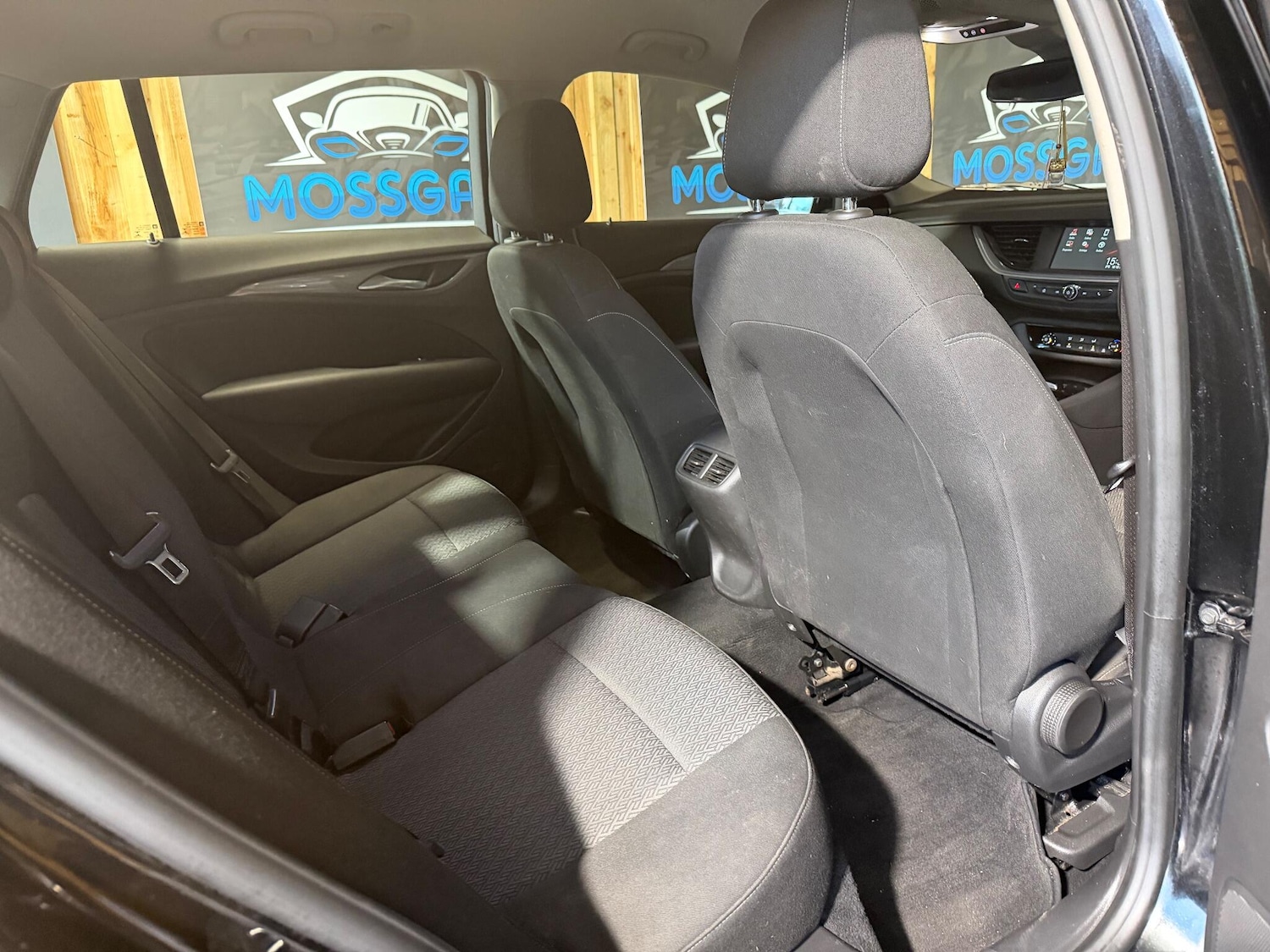 Used Vauxhall Insignia 2018 for sale - 76913903: Photo 35