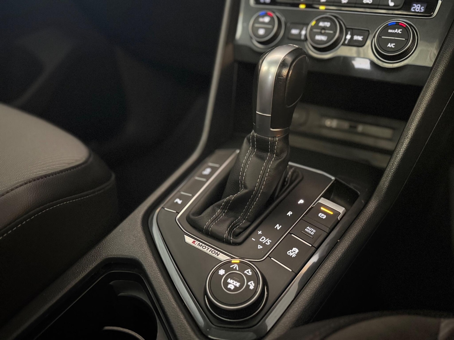 Used Volkswagen Tiguan 2017 for sale - 77050238: Photo 19