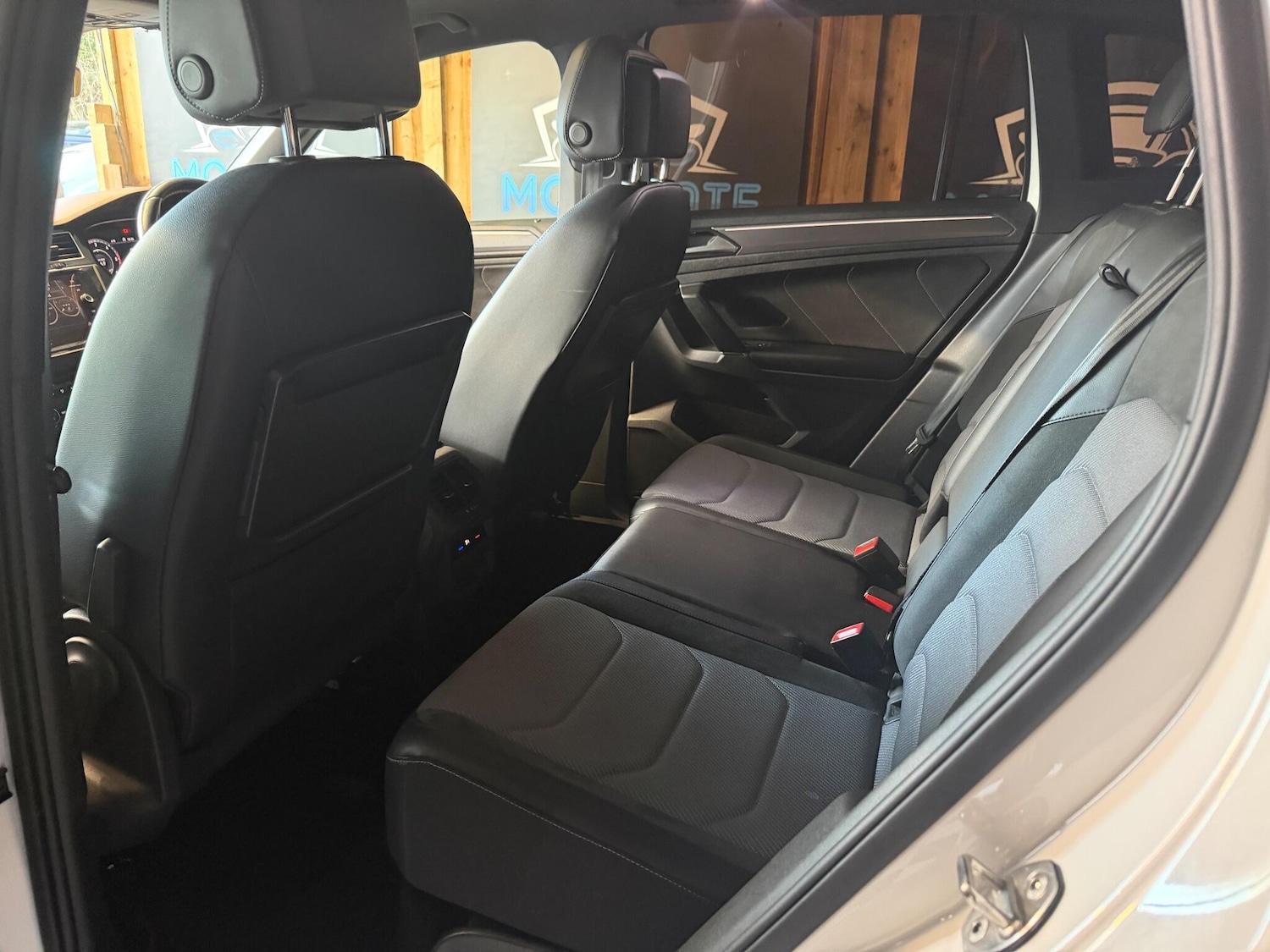 Used Volkswagen Tiguan 2017 for sale - 77050238: Photo 29