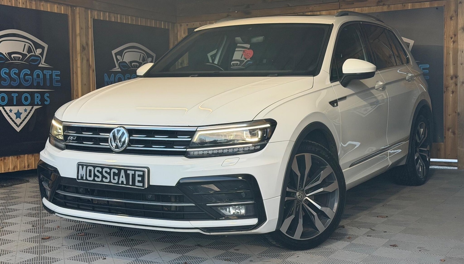 Used Volkswagen Tiguan 2017 for sale - 77050238: Photo 8