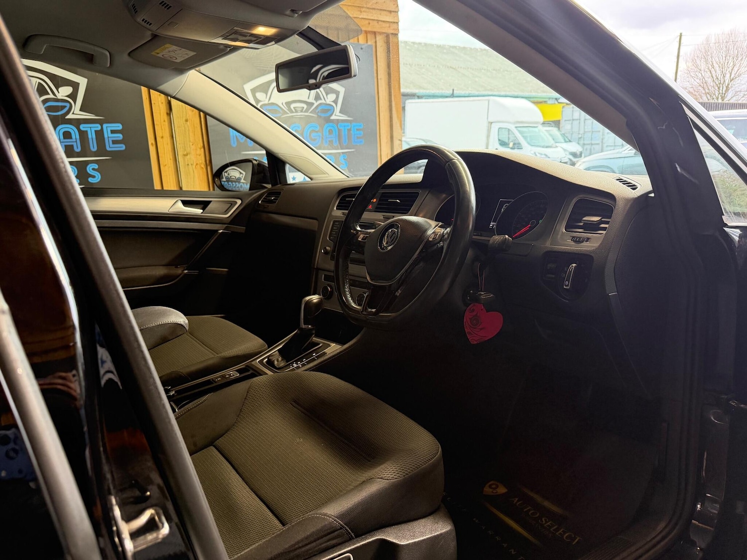 Used Volkswagen Golf 2015 for sale - 77143344: Photo 14