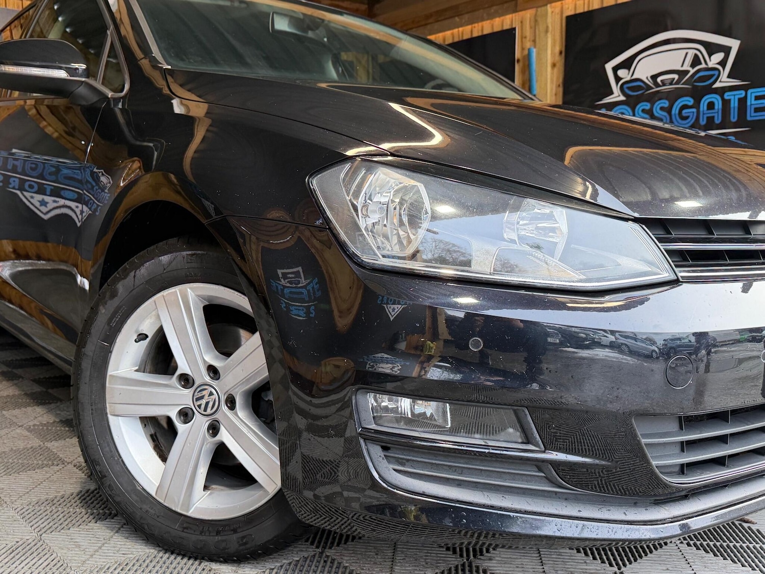 Used Volkswagen Golf 2015 for sale - 77143344: Photo 2
