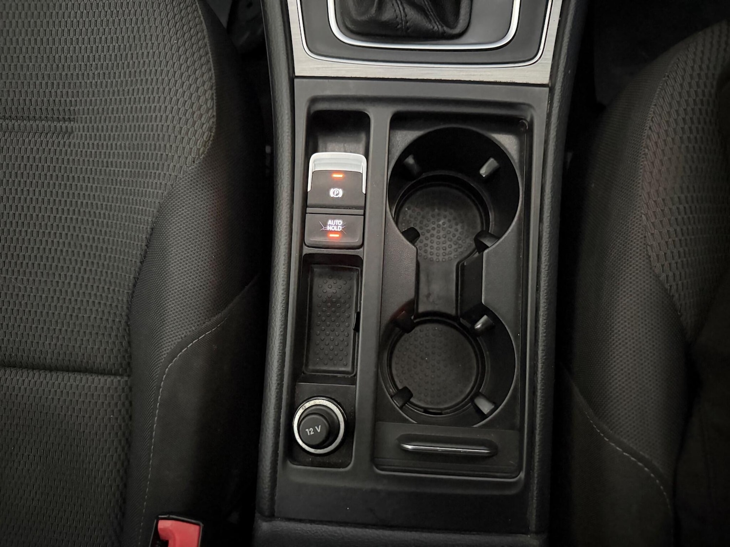 Used Volkswagen Golf 2015 for sale - 77143344: Photo 24