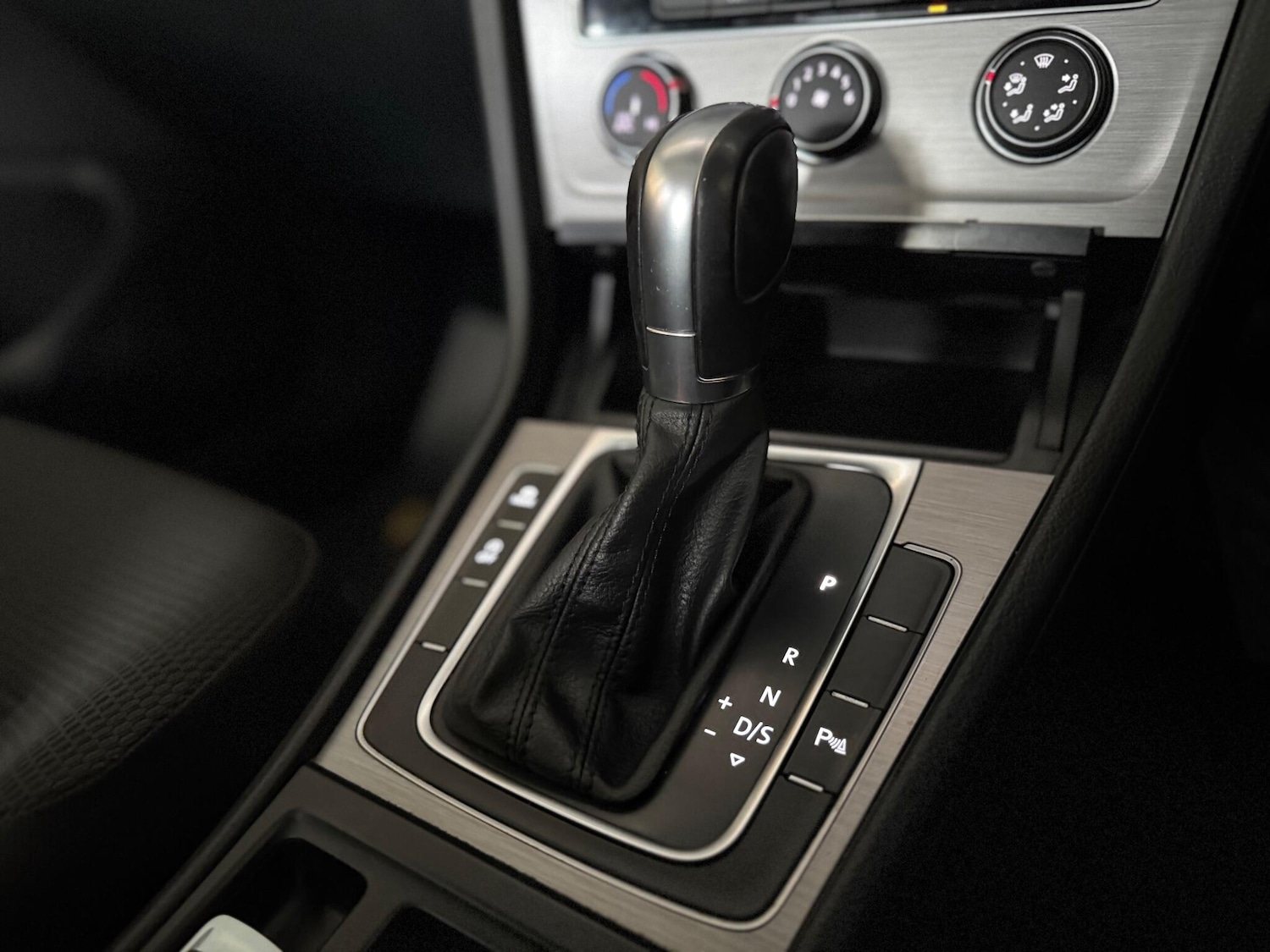 Used Volkswagen Golf 2015 for sale - 77143344: Photo 25