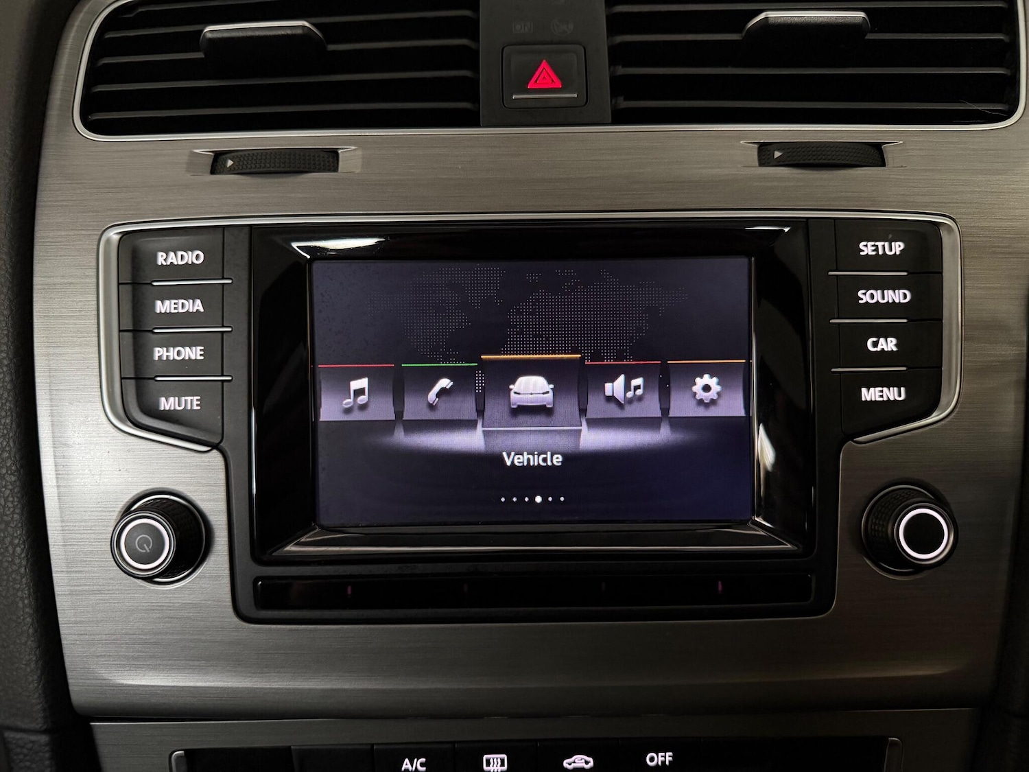 Used Volkswagen Golf 2015 for sale - 77143344: Photo 38