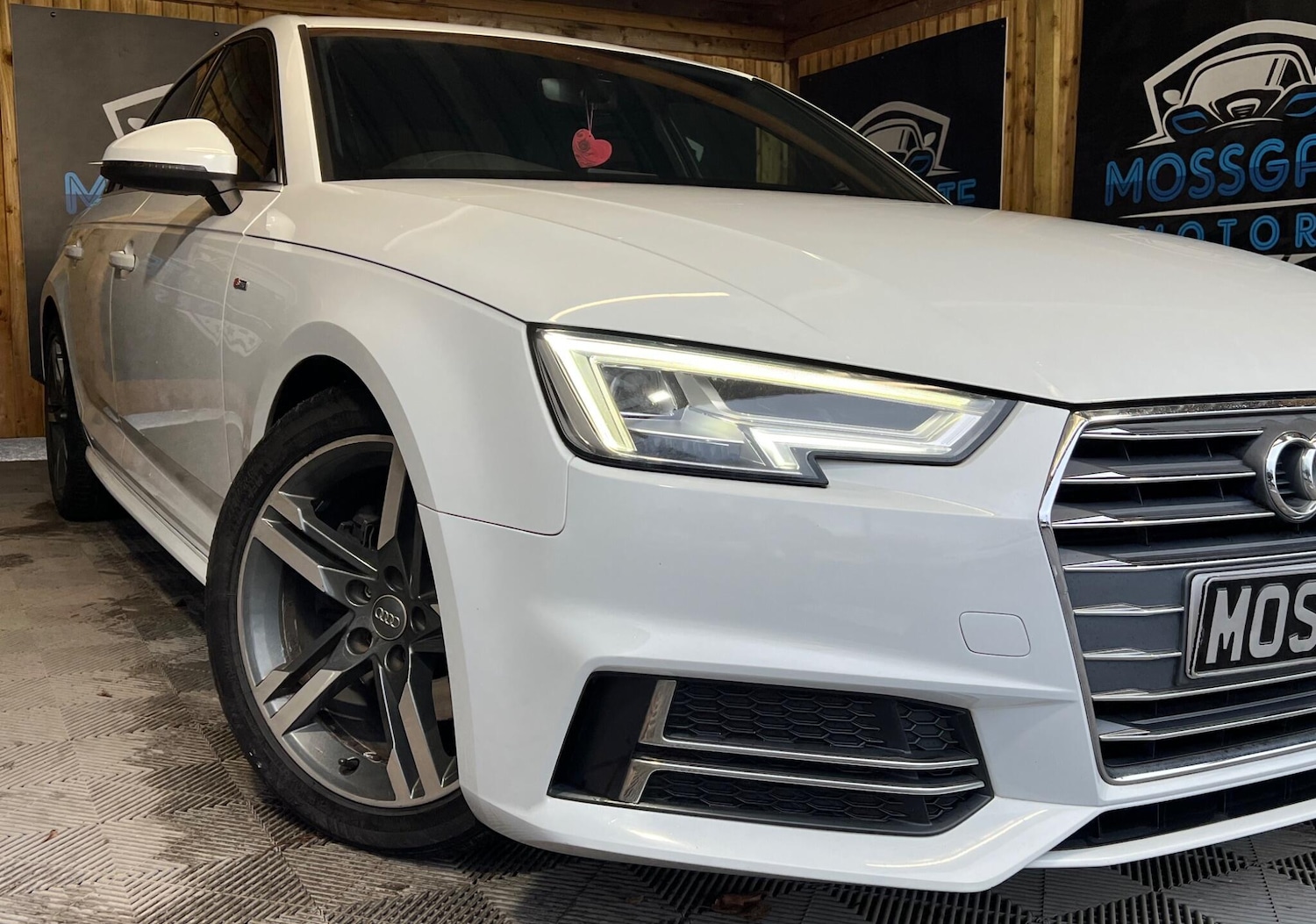 Used Audi A4 for sale - 78047699: Photo 2