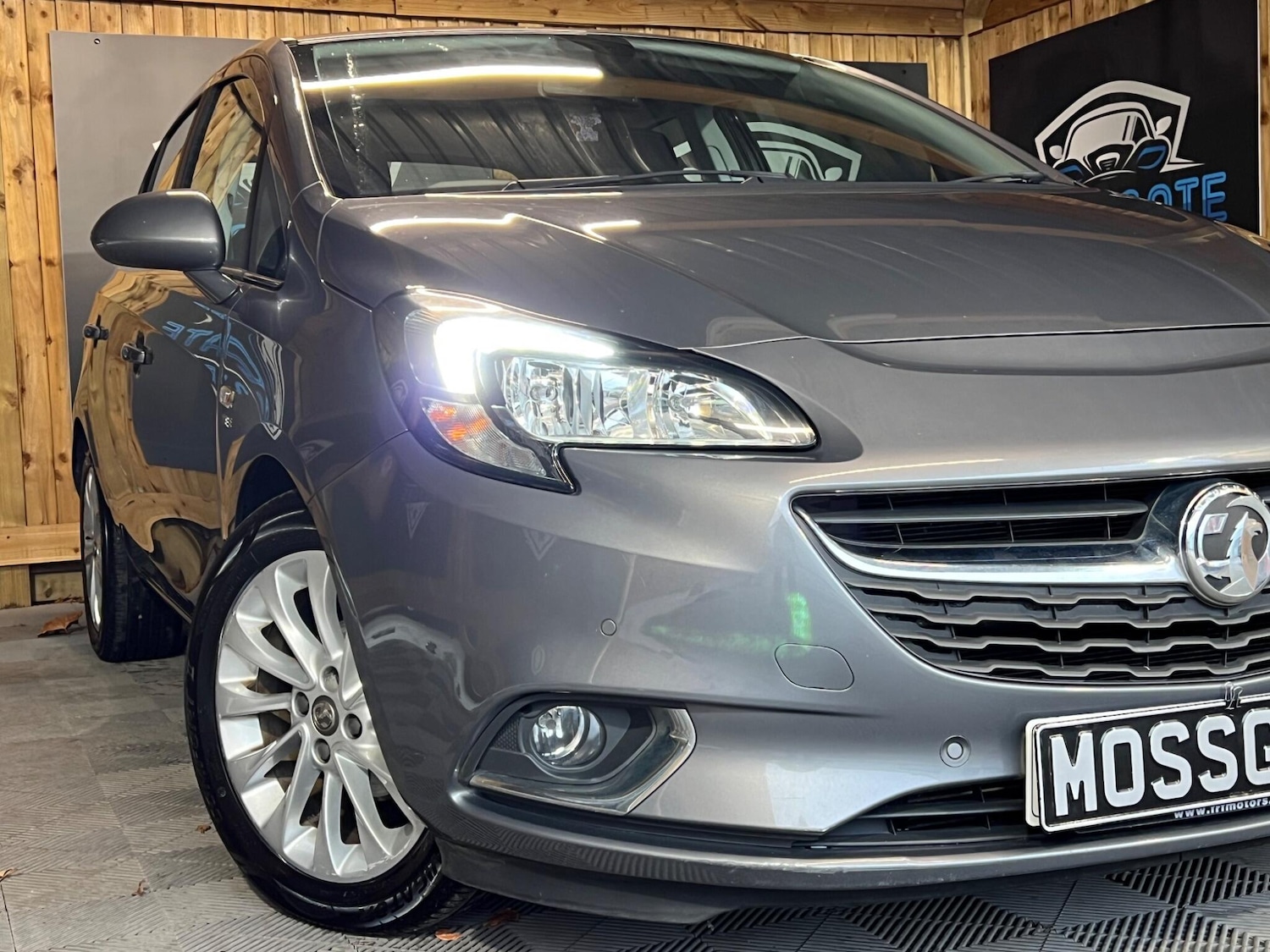 Used Vauxhall Corsa for sale - 76527660: Photo 2