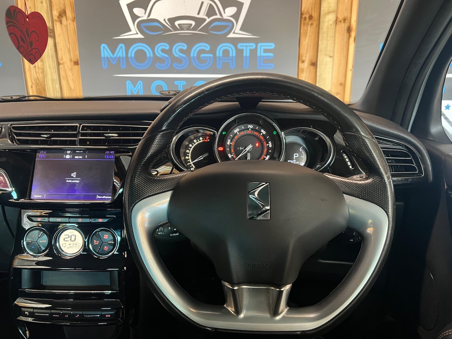 Used DS Automobiles DS 3 2017 for sale - 76138083: Photo 17