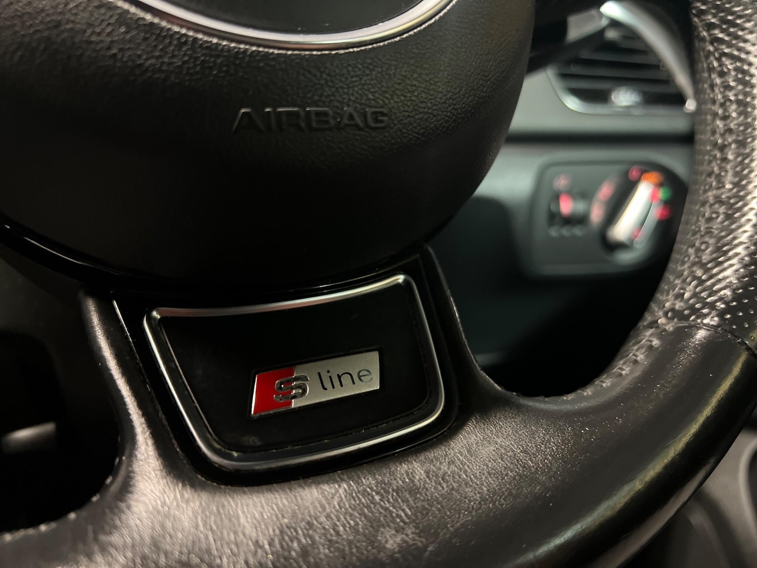 Used Audi Q3 2016 for sale - 76886607: Photo 23