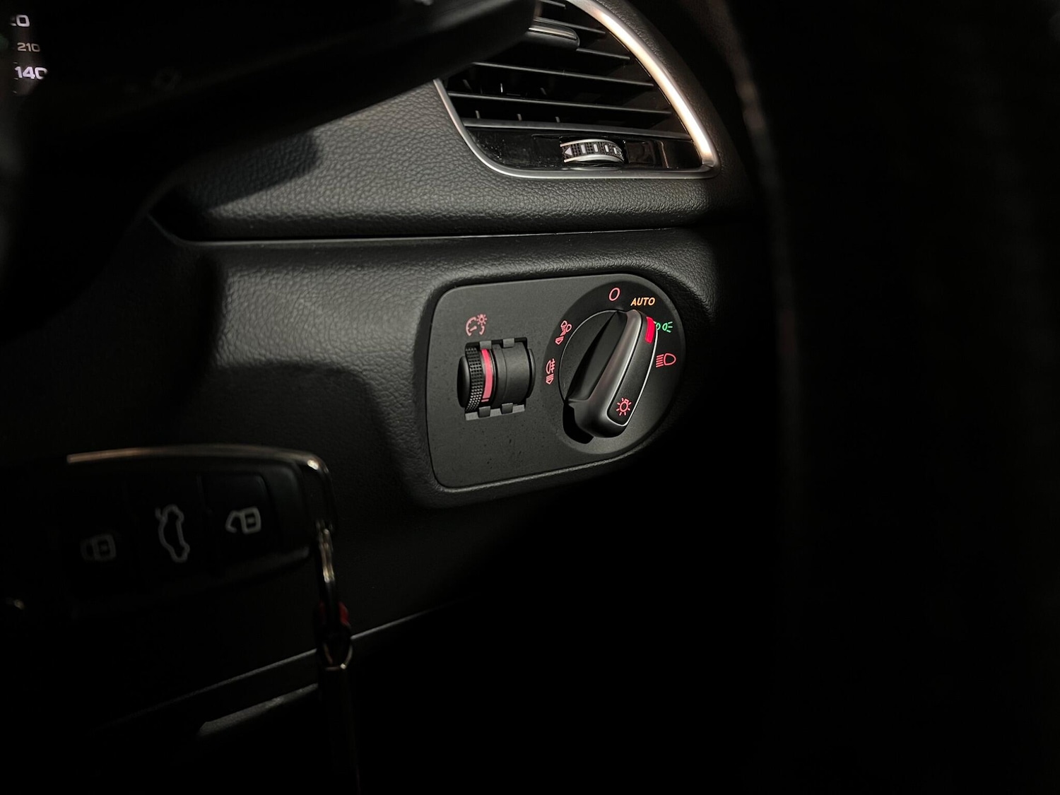 Used Audi Q3 2015 for sale - 77315020: Photo 22