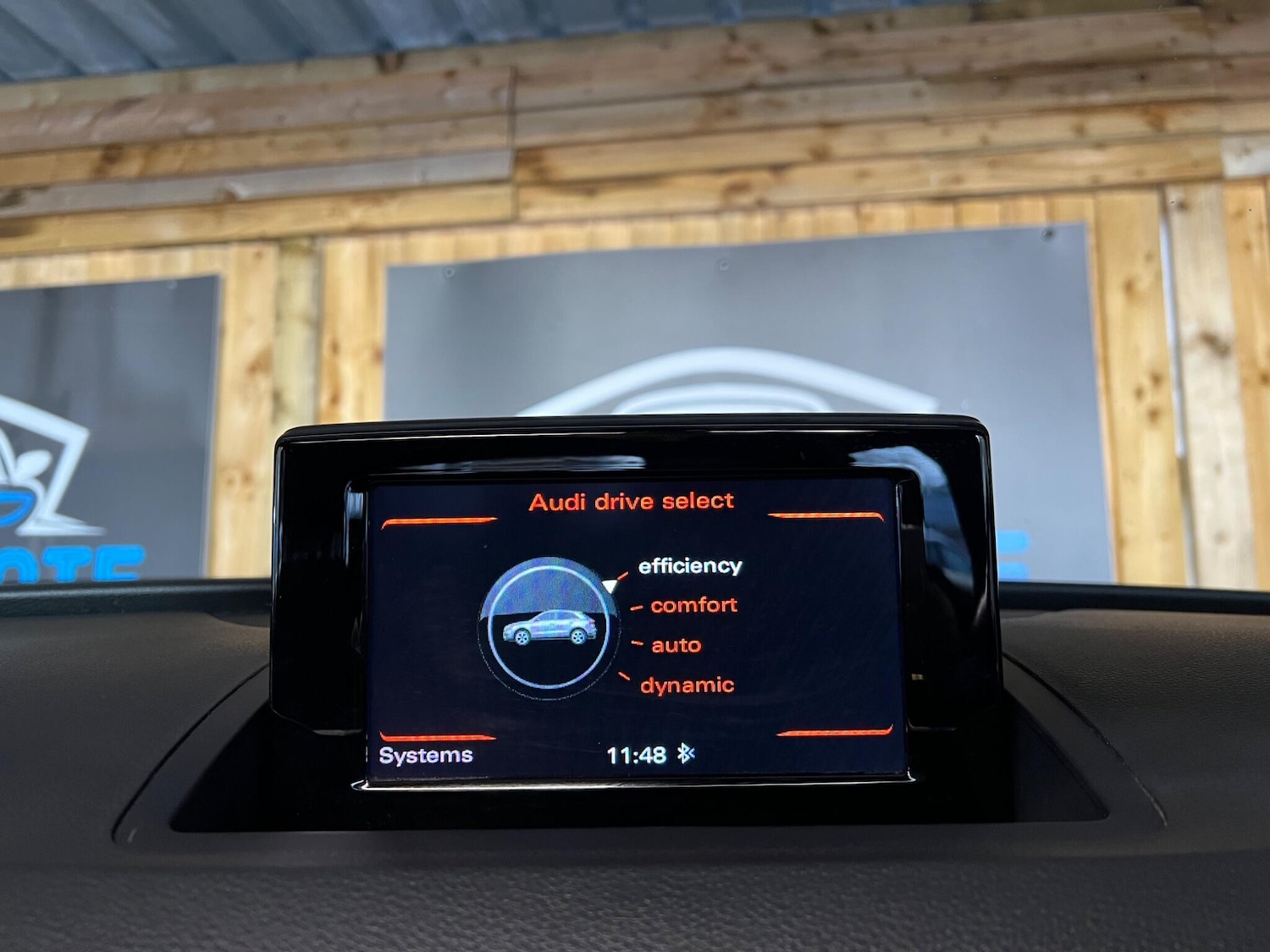 Used Audi Q3 2015 for sale - 77315020: Photo 30