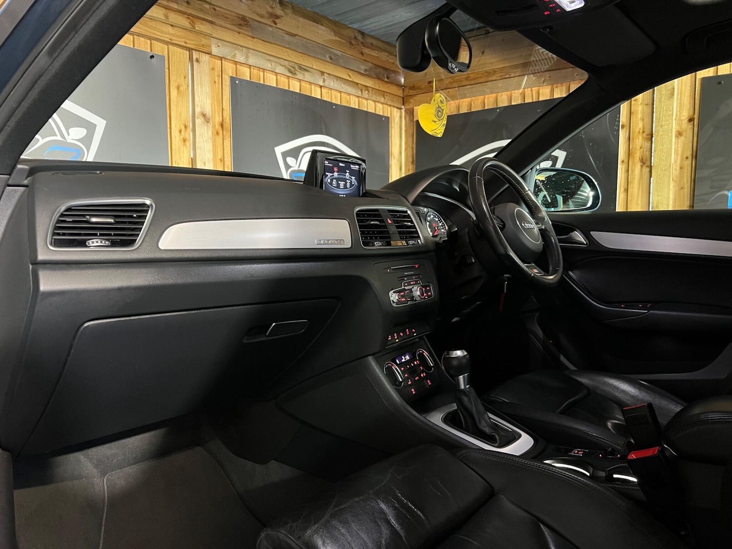 Used Audi Q3 2015 for sale - 77315020: Photo 36