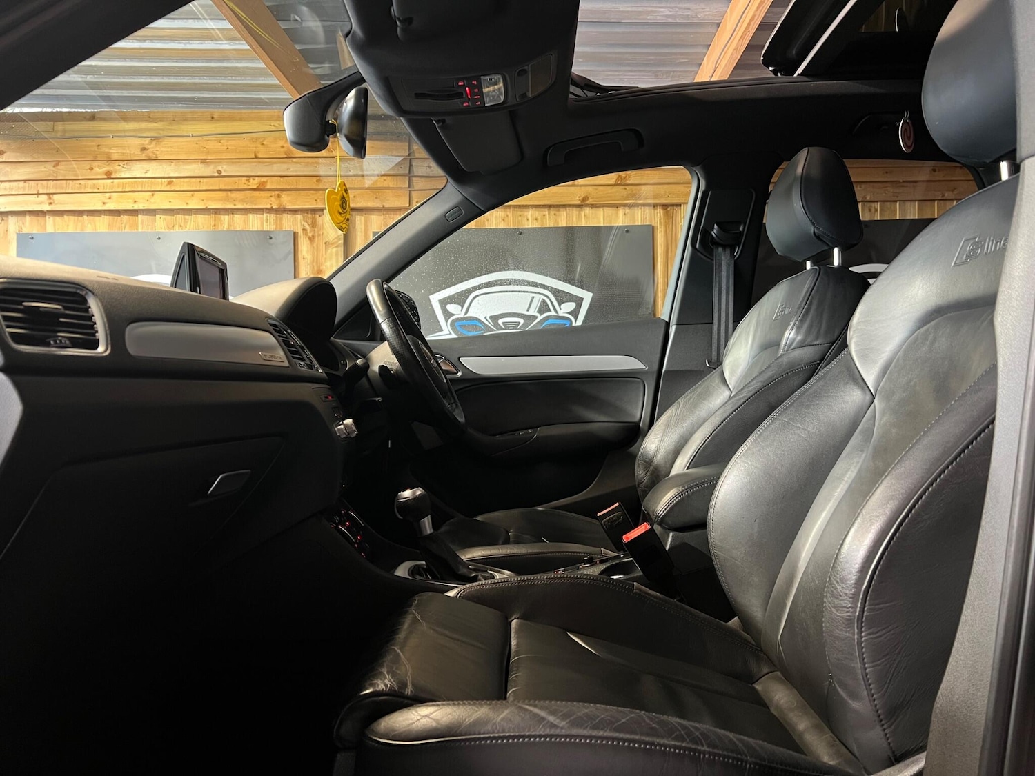 Used Audi Q3 2015 for sale - 77315020: Photo 37