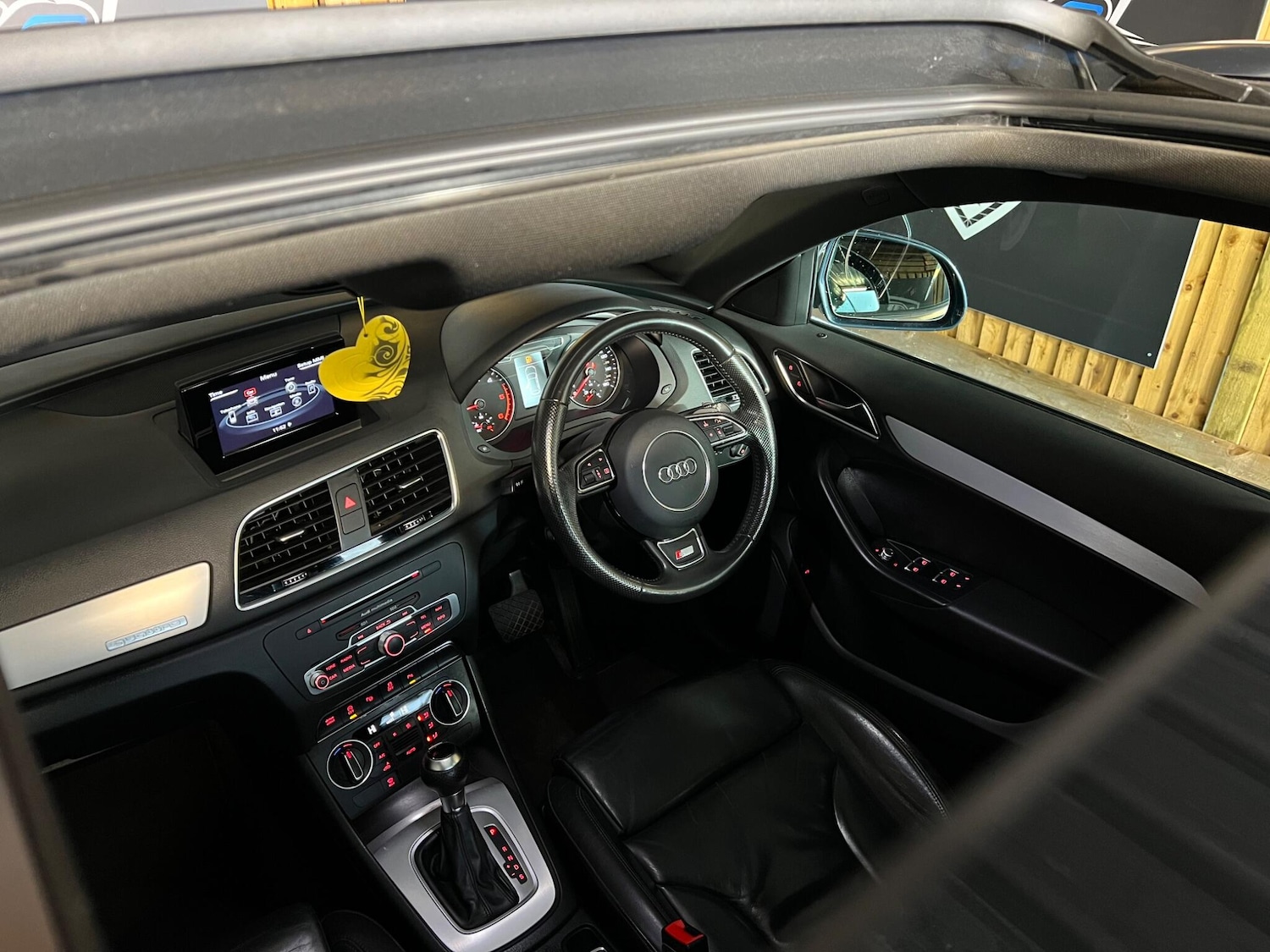 Used Audi Q3 2015 for sale - 77315020: Photo 39