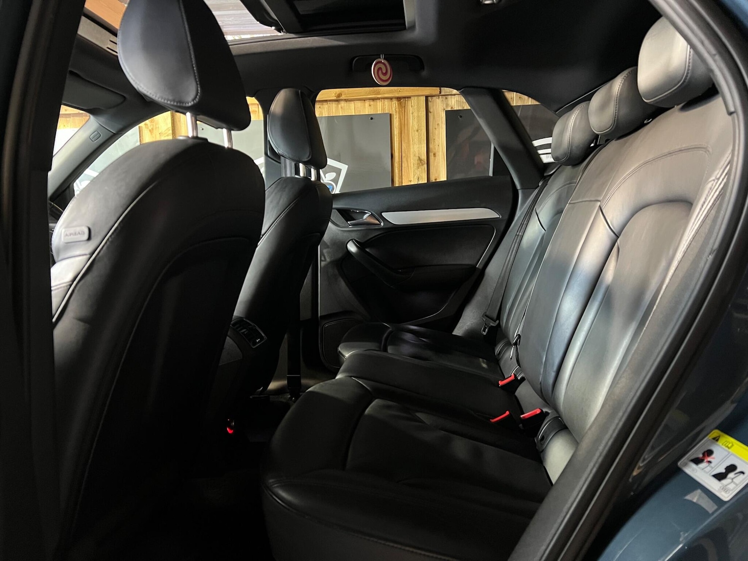 Used Audi Q3 2015 for sale - 77315020: Photo 42