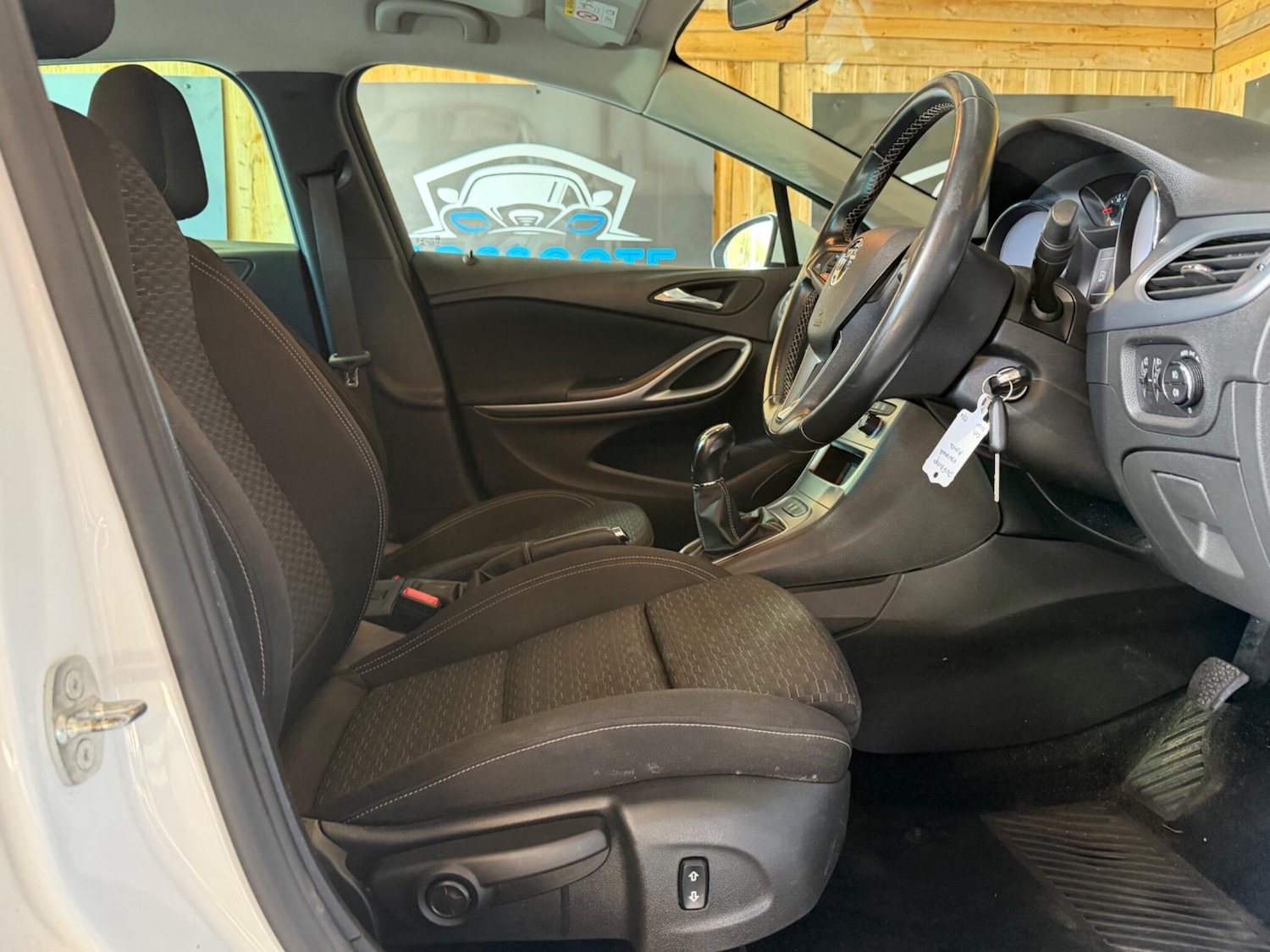 Used Vauxhall Astra 2018 for sale - 78073157: Photo 15