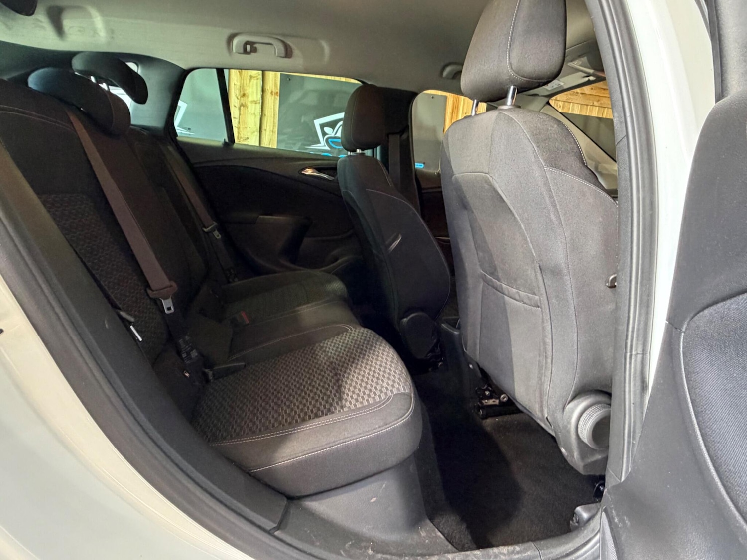 Used Vauxhall Astra 2018 for sale - 78073157: Photo 17