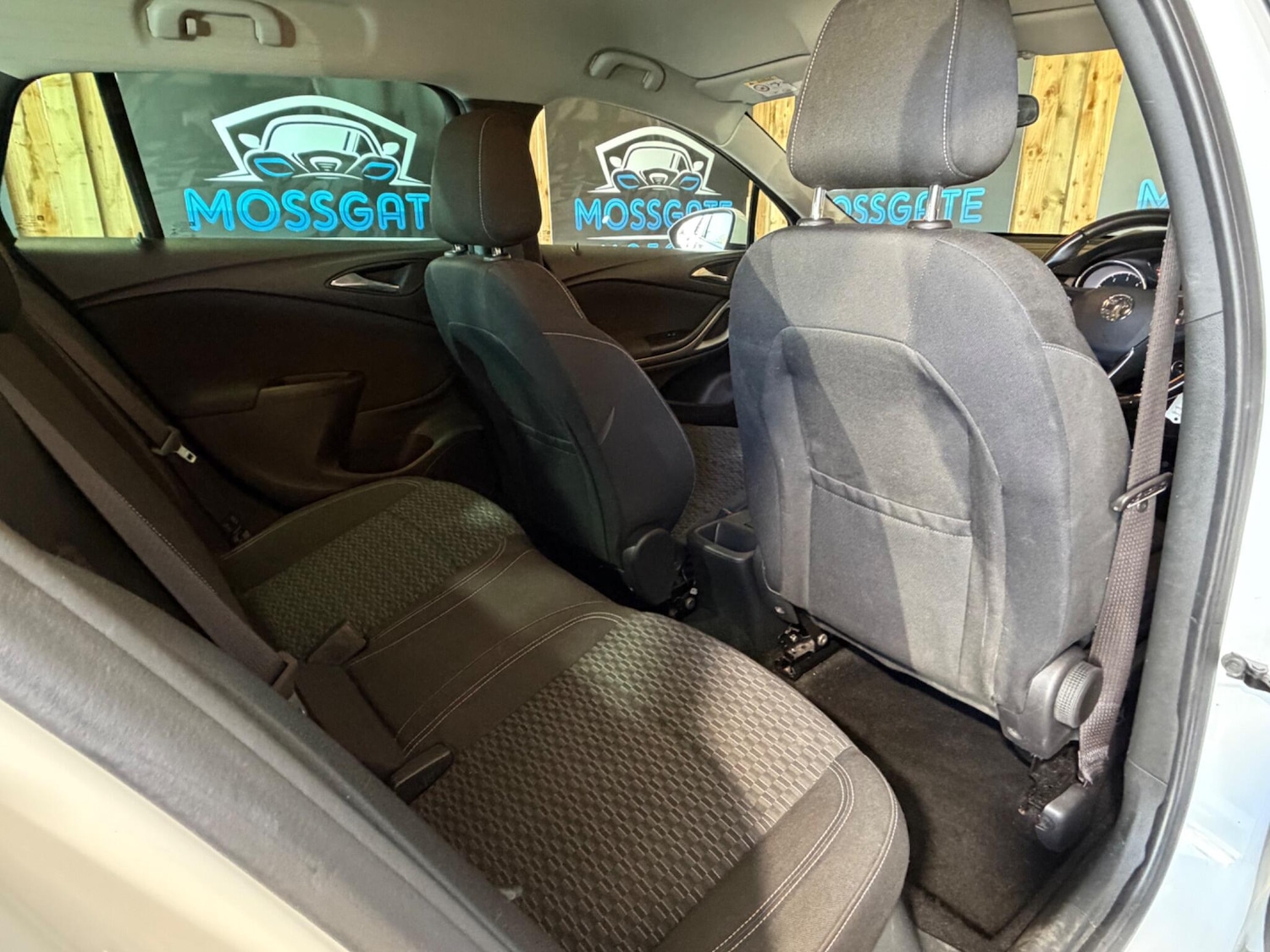 Used Vauxhall Astra 2018 for sale - 78073157: Photo 18