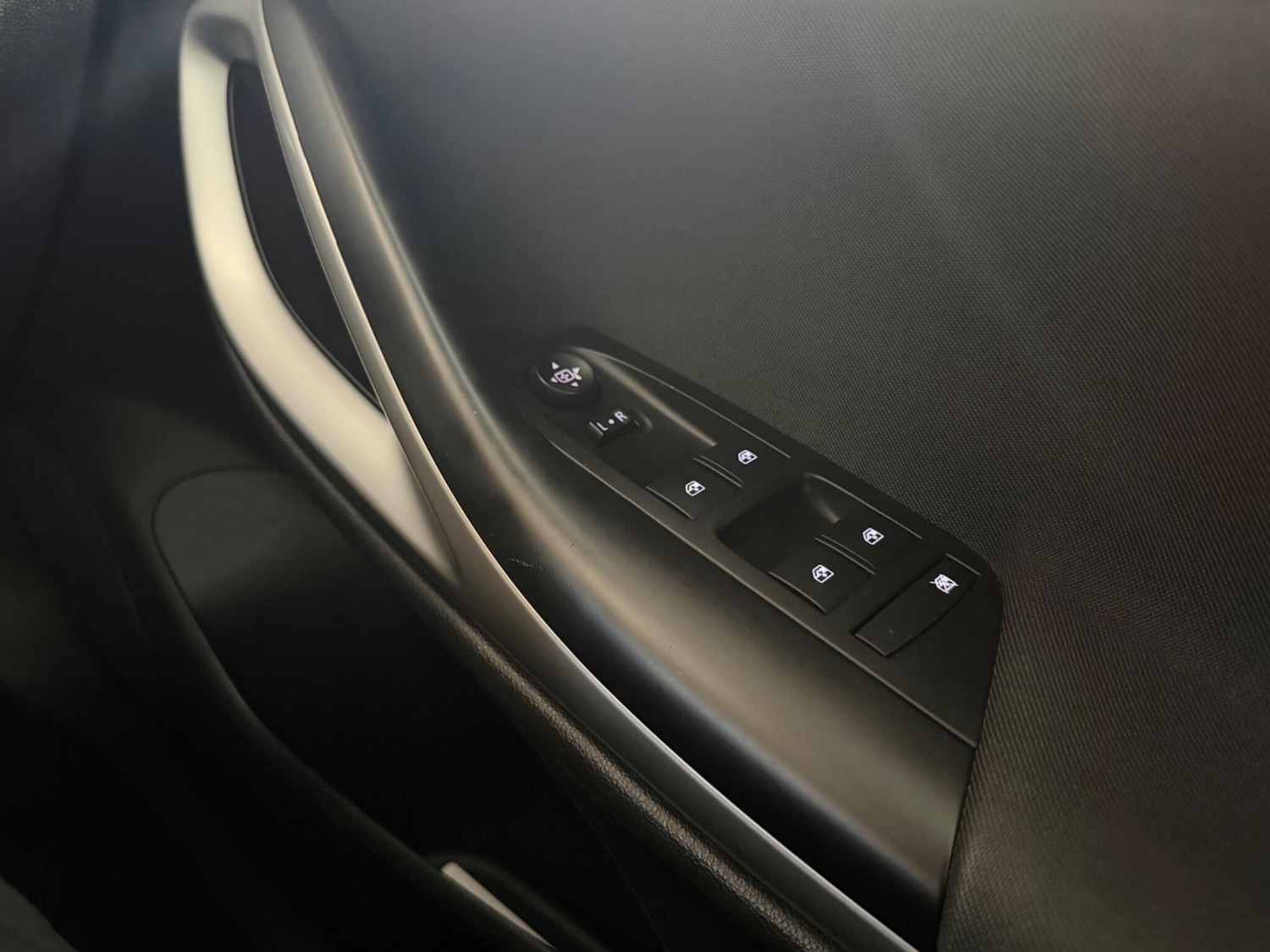 Used Vauxhall Astra 2018 for sale - 78073157: Photo 21