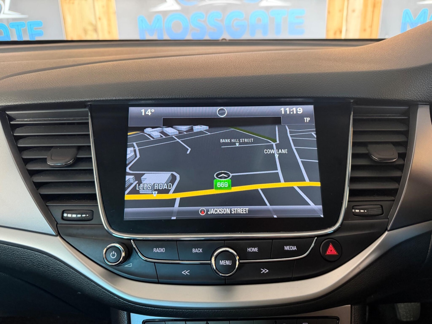 Used Vauxhall Astra 2018 for sale - 78073157: Photo 25