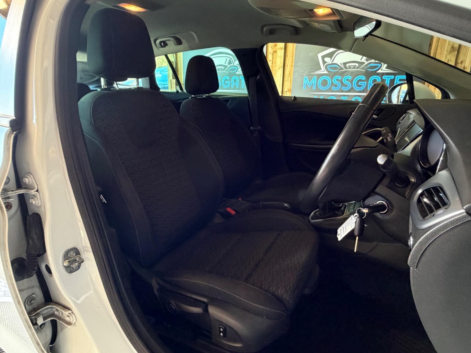 Used Vauxhall Astra 2018 for sale - 78073157: Photo 36