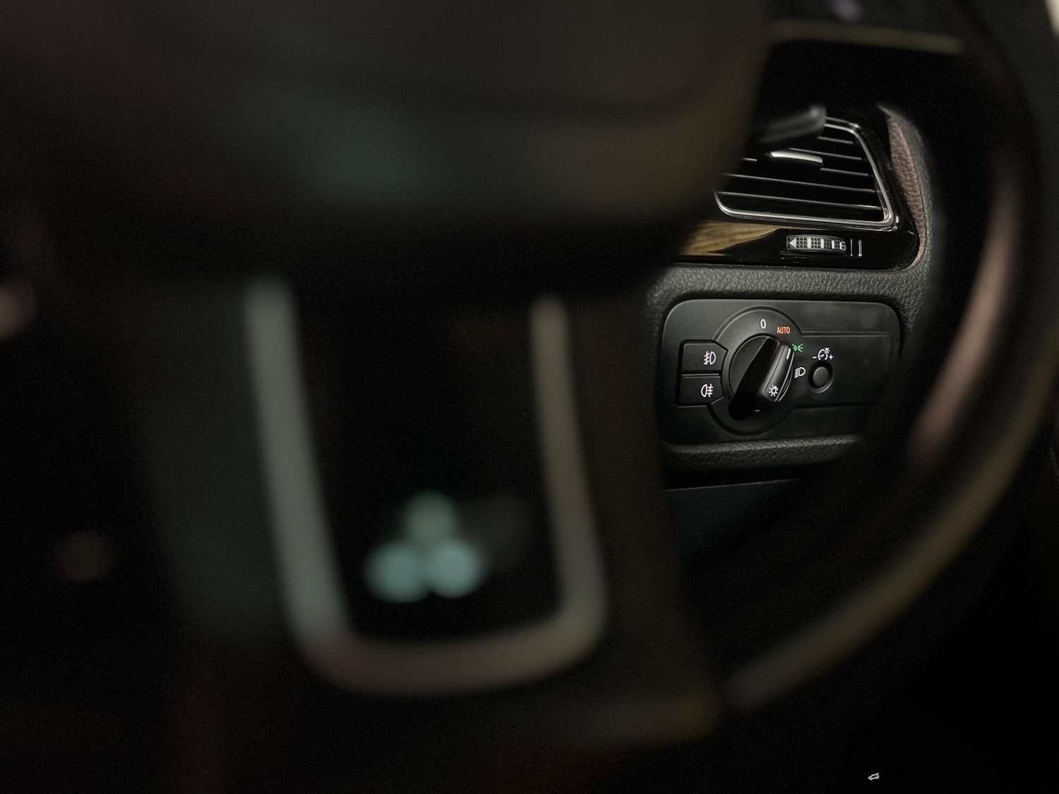 Used Volkswagen Touareg 2017 for sale - 76832716: Photo 20