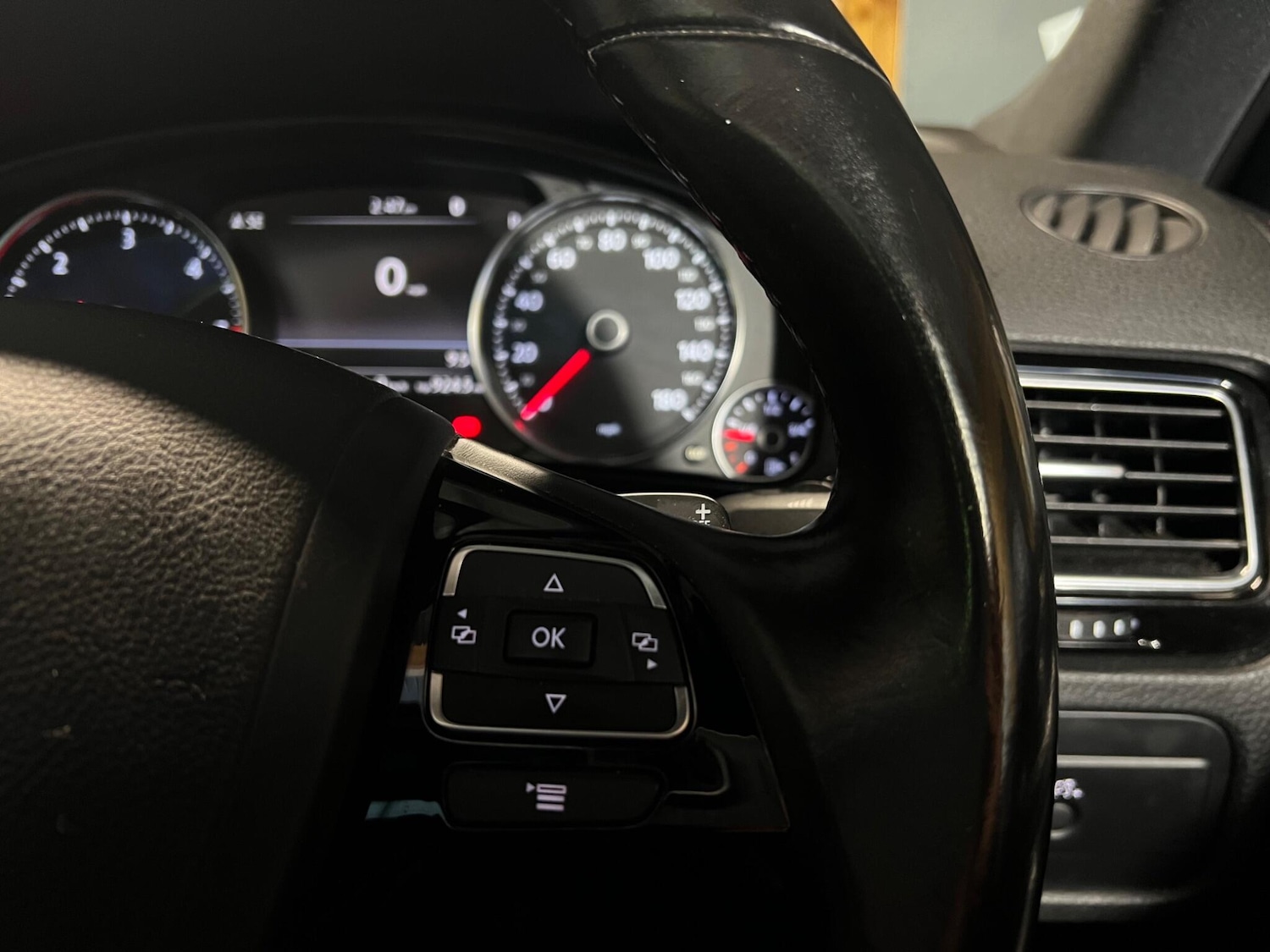 Used Volkswagen Touareg 2017 for sale - 76832716: Photo 22