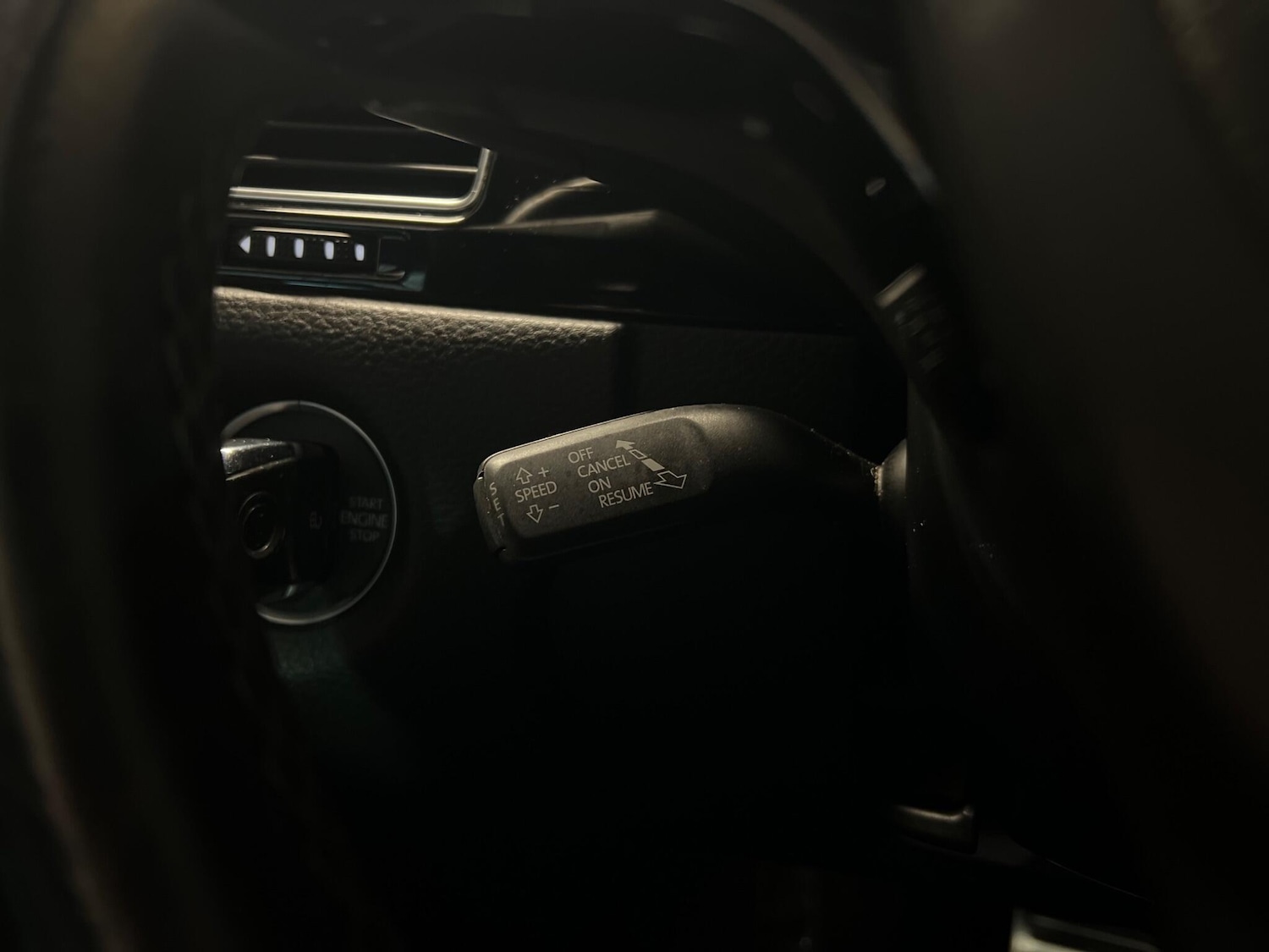 Used Volkswagen Touareg 2017 for sale - 76832716: Photo 24