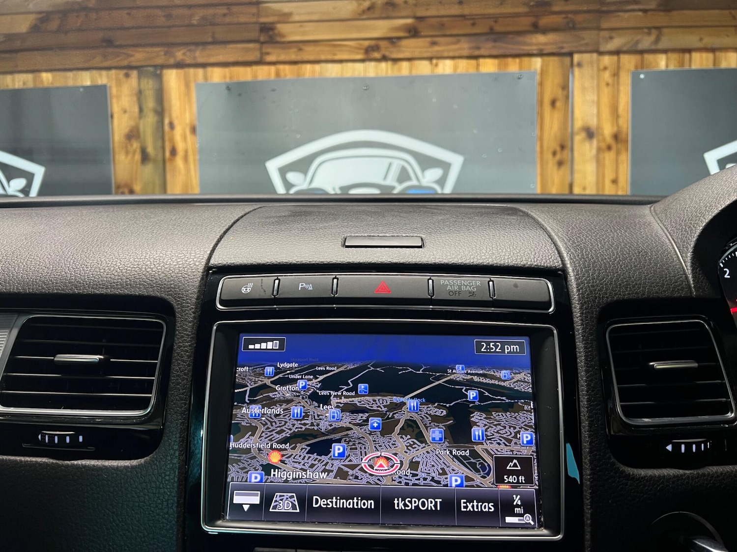 Used Volkswagen Touareg 2017 for sale - 76832716: Photo 26