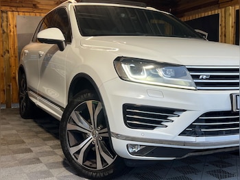 Used Volkswagen Touareg 2017 for sale - 76832716: Photo