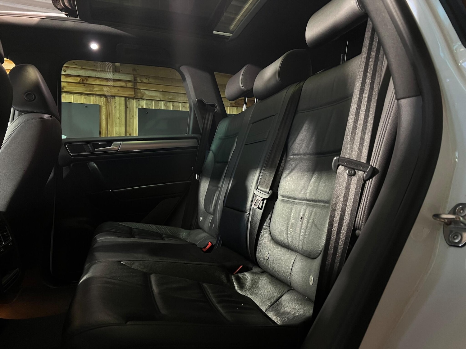 Used Volkswagen Touareg 2017 for sale - 76832716: Photo 39