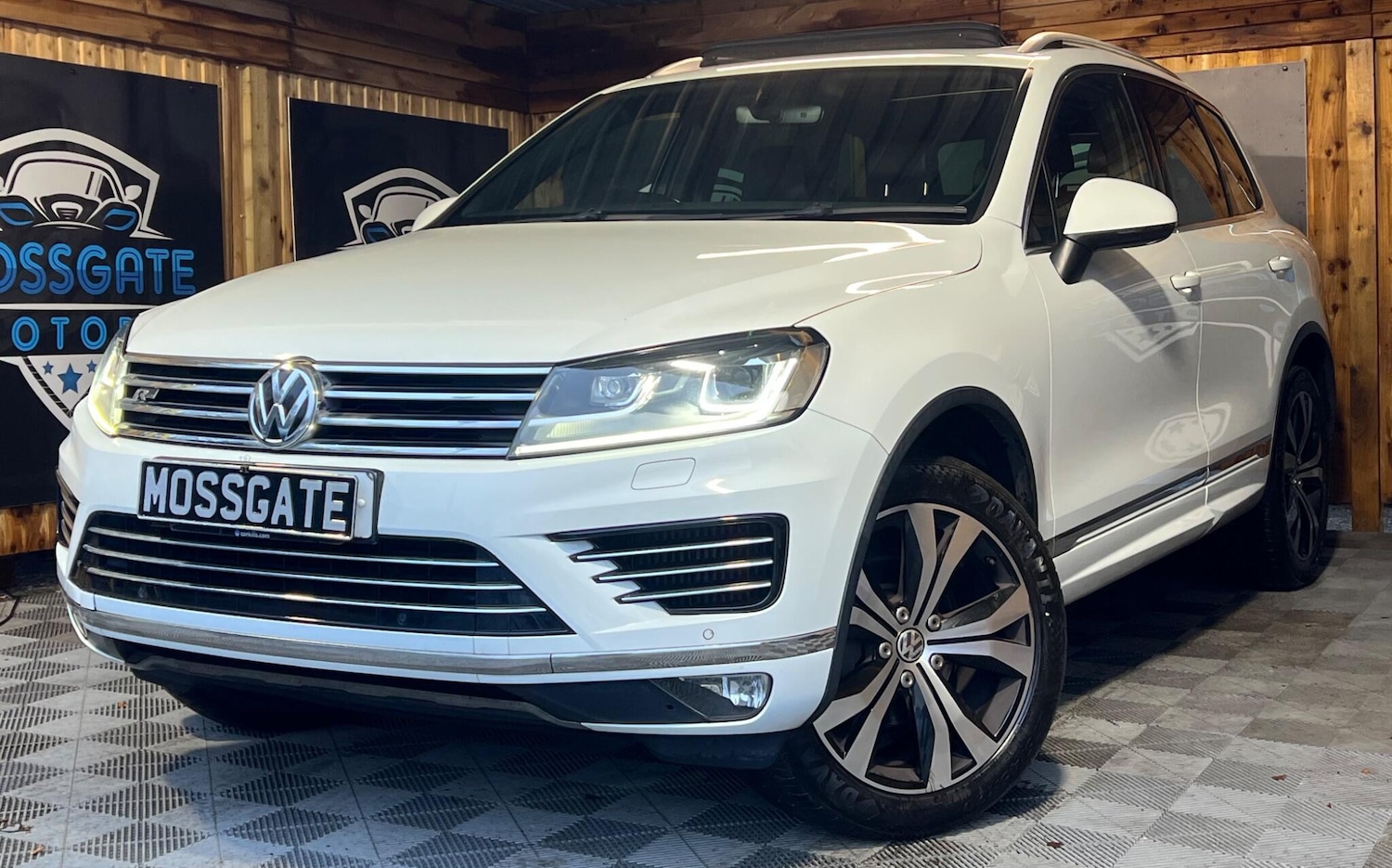Used Volkswagen Touareg 2017 for sale - 76832716: Photo 5