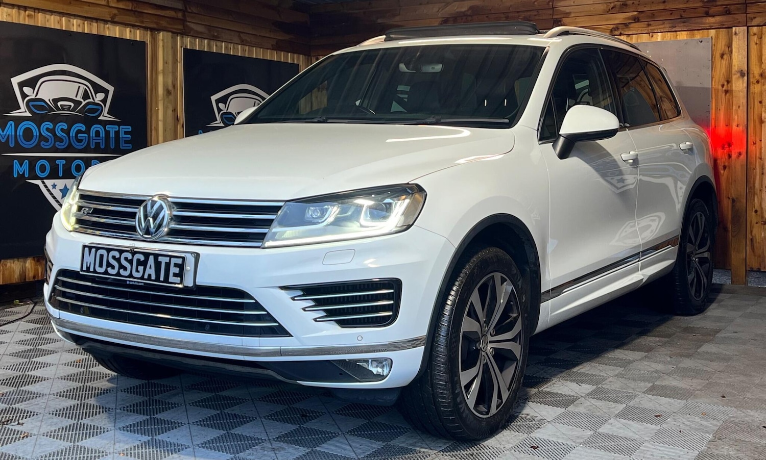 Used Volkswagen Touareg 2017 for sale - 76832716: Photo 7