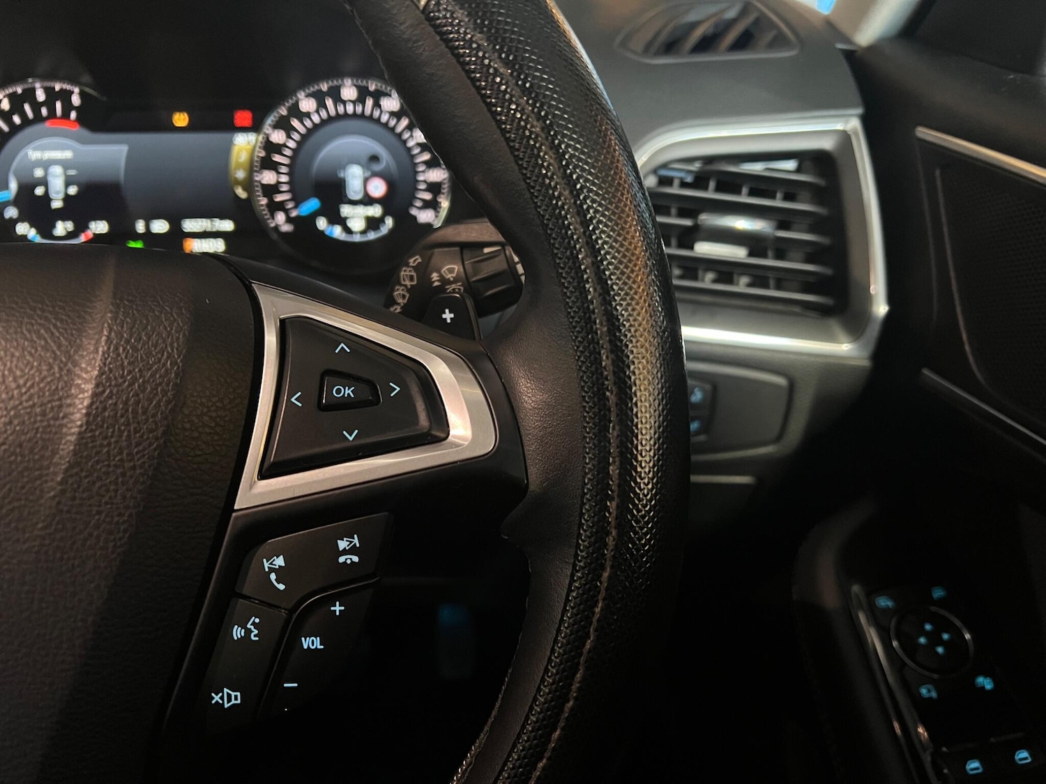 Used Ford Galaxy 2015 for sale - 77625468: Photo 19