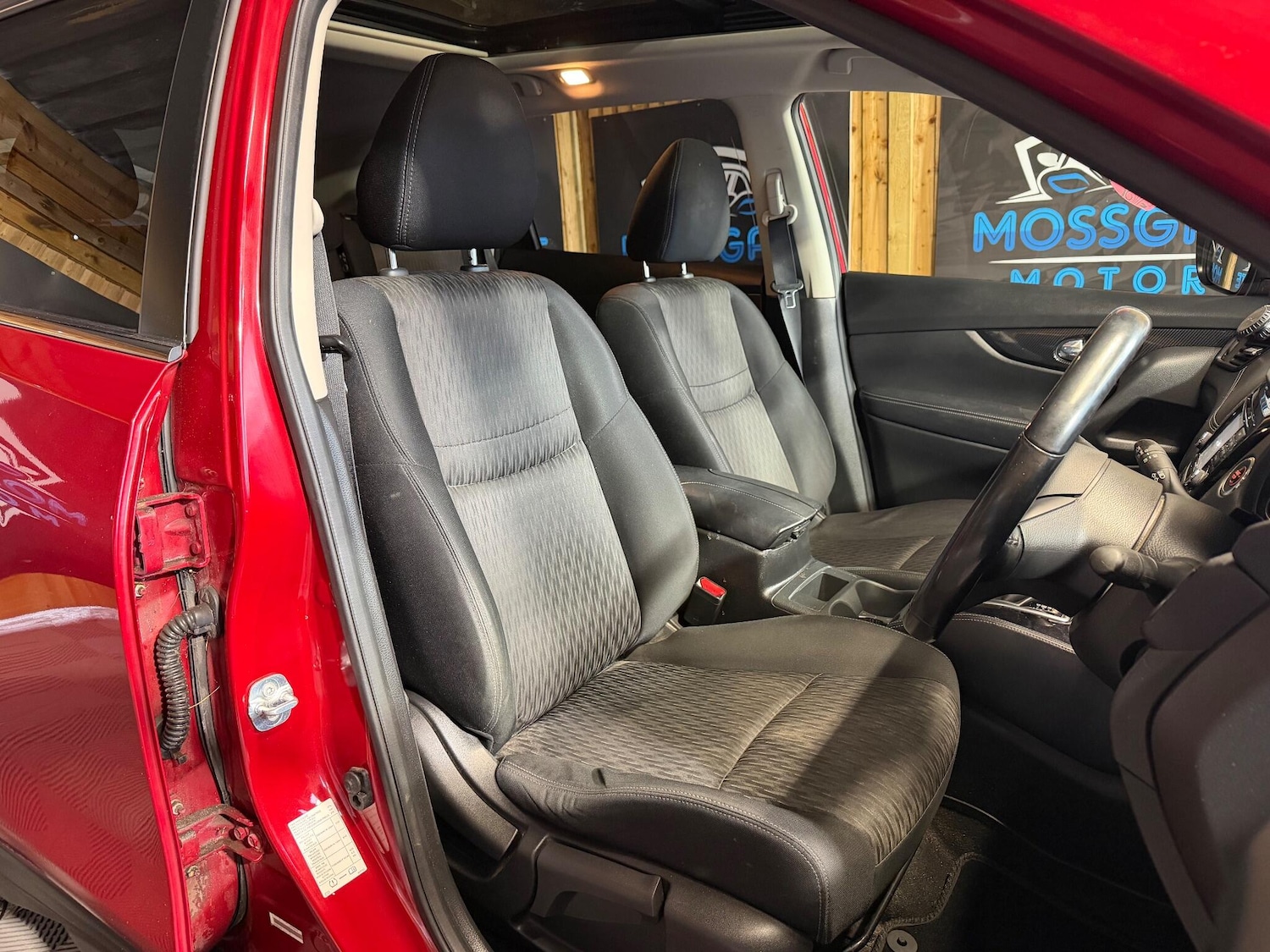 Used Nissan X-Trail 2018 for sale - 77101698: Photo 15