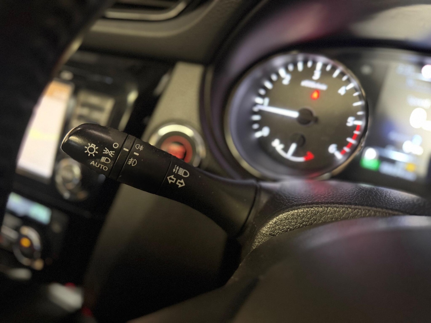 Used Nissan X-Trail 2018 for sale - 77101698: Photo 40