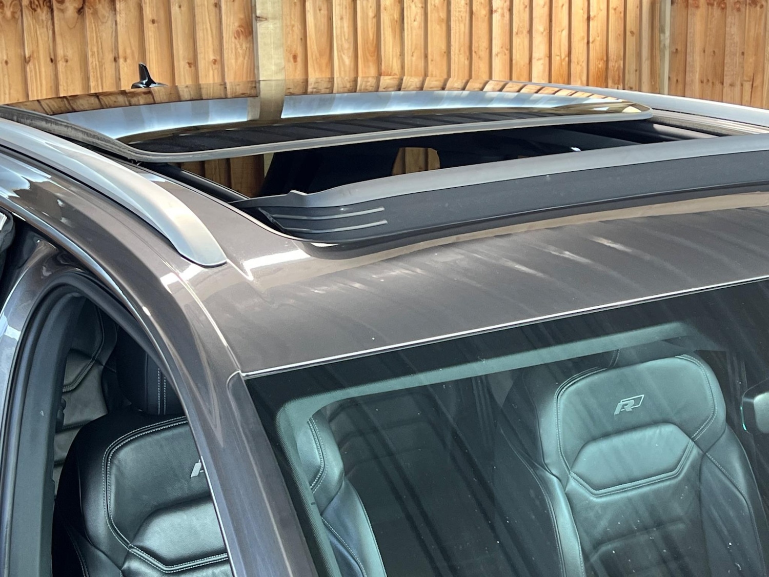 Used Volkswagen Touareg for sale - 76409472: Photo 10