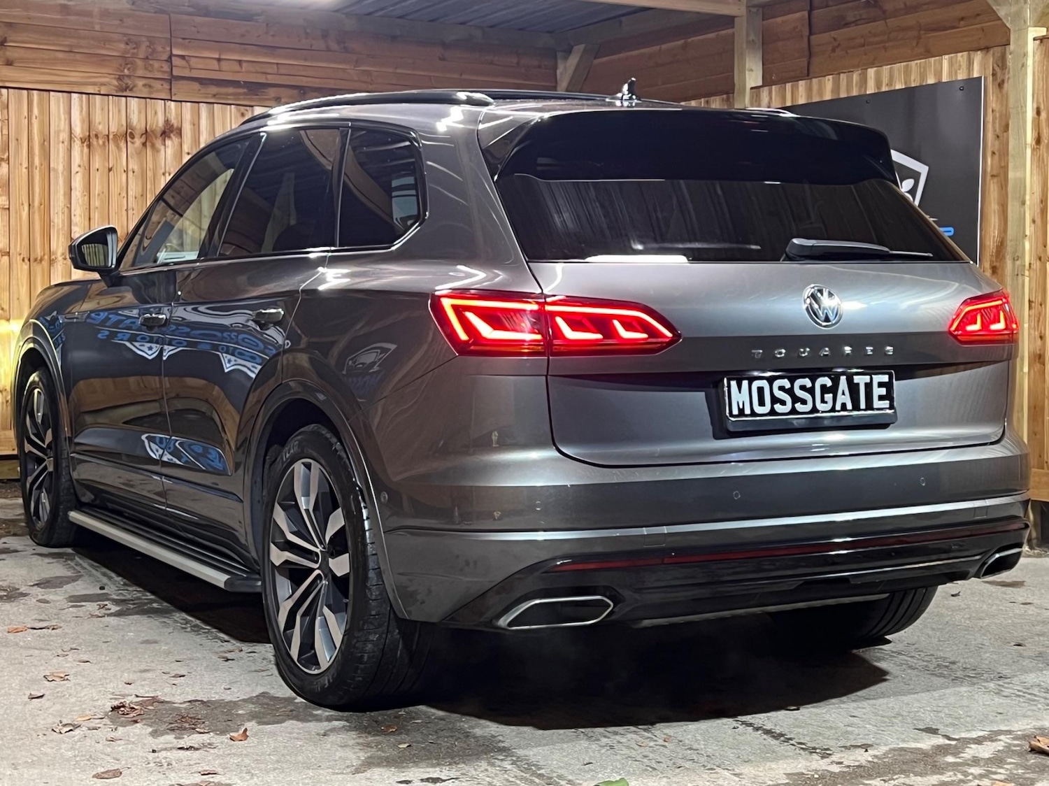 Used Volkswagen Touareg for sale - 76409472: Photo 12