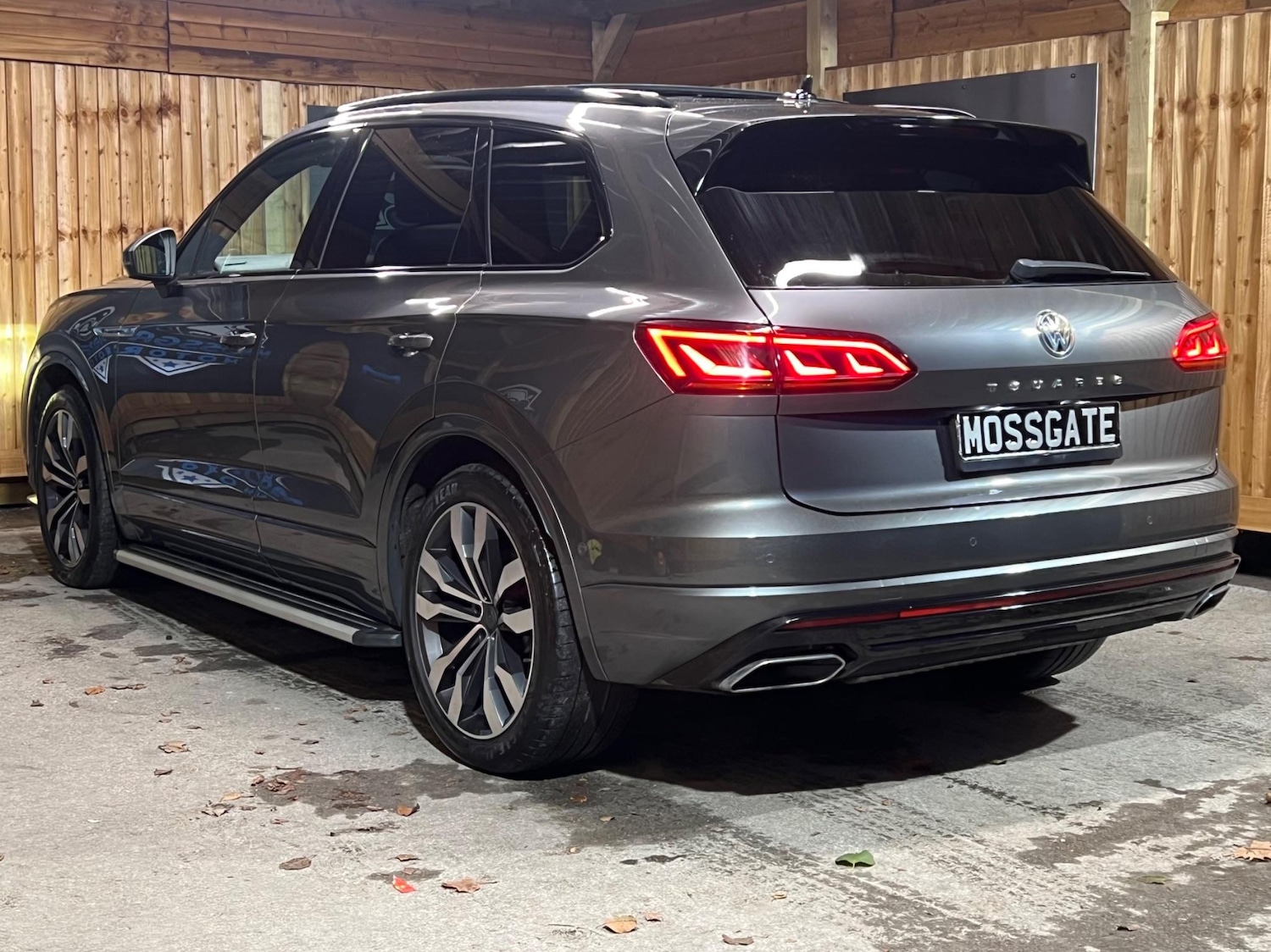 Used Volkswagen Touareg for sale - 76409472: Photo 13