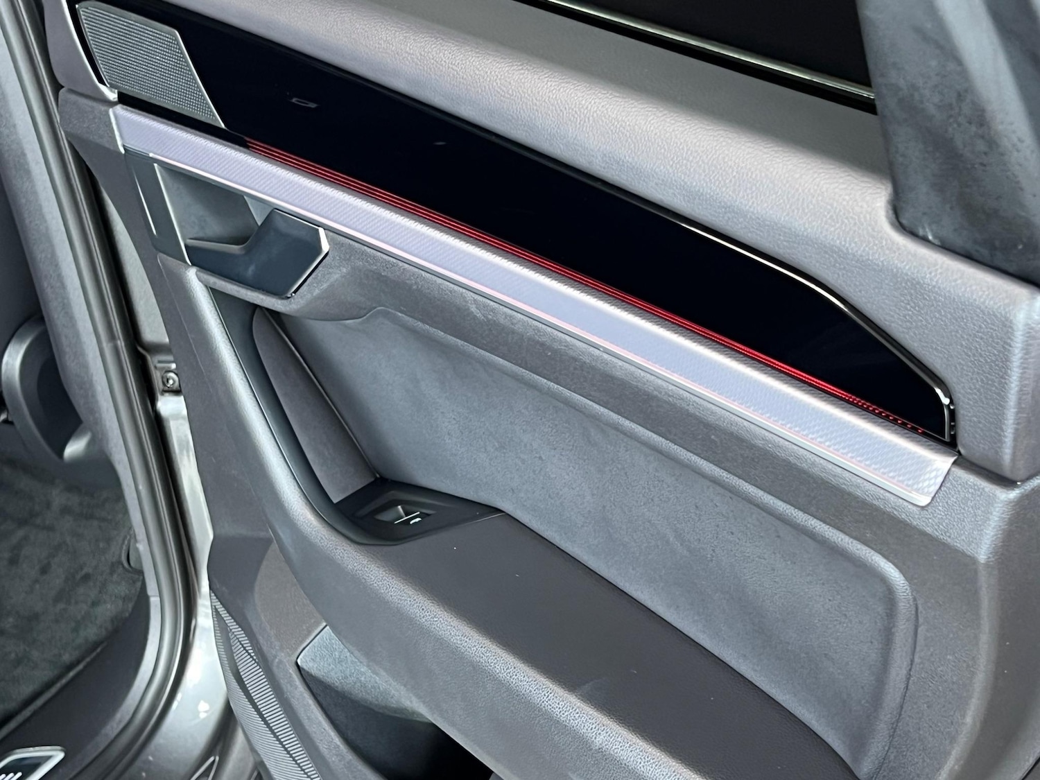 Used Volkswagen Touareg for sale - 76409472: Photo 25