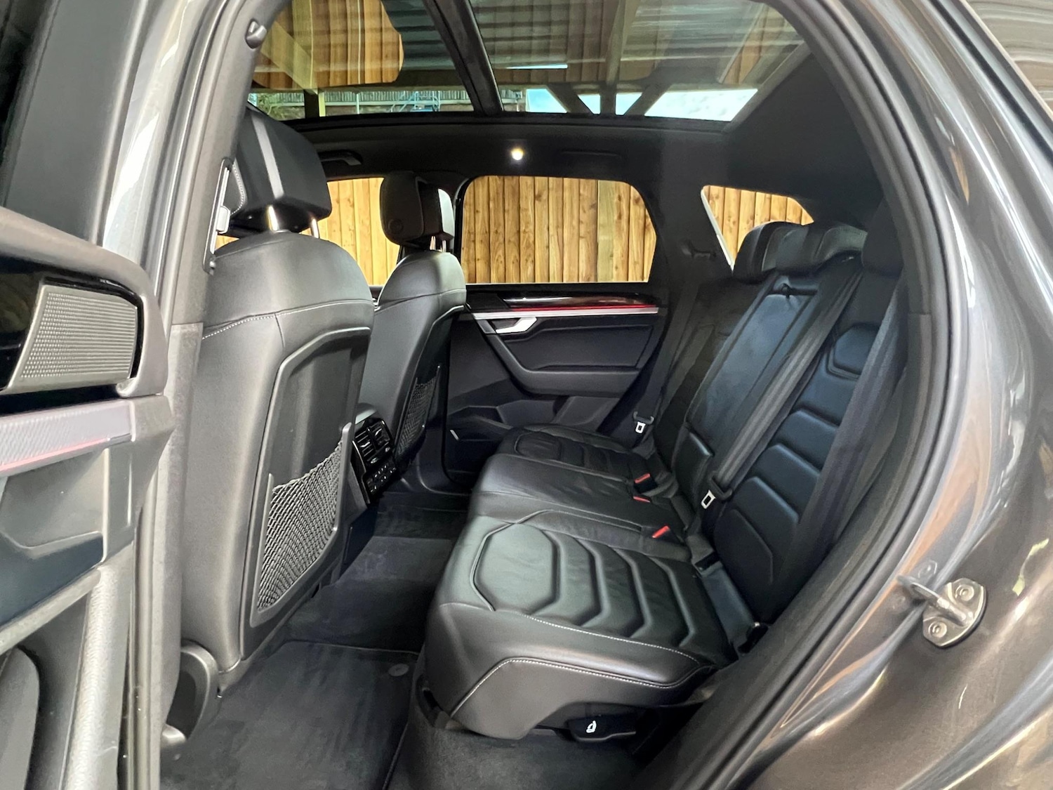 Used Volkswagen Touareg for sale - 76409472: Photo 35