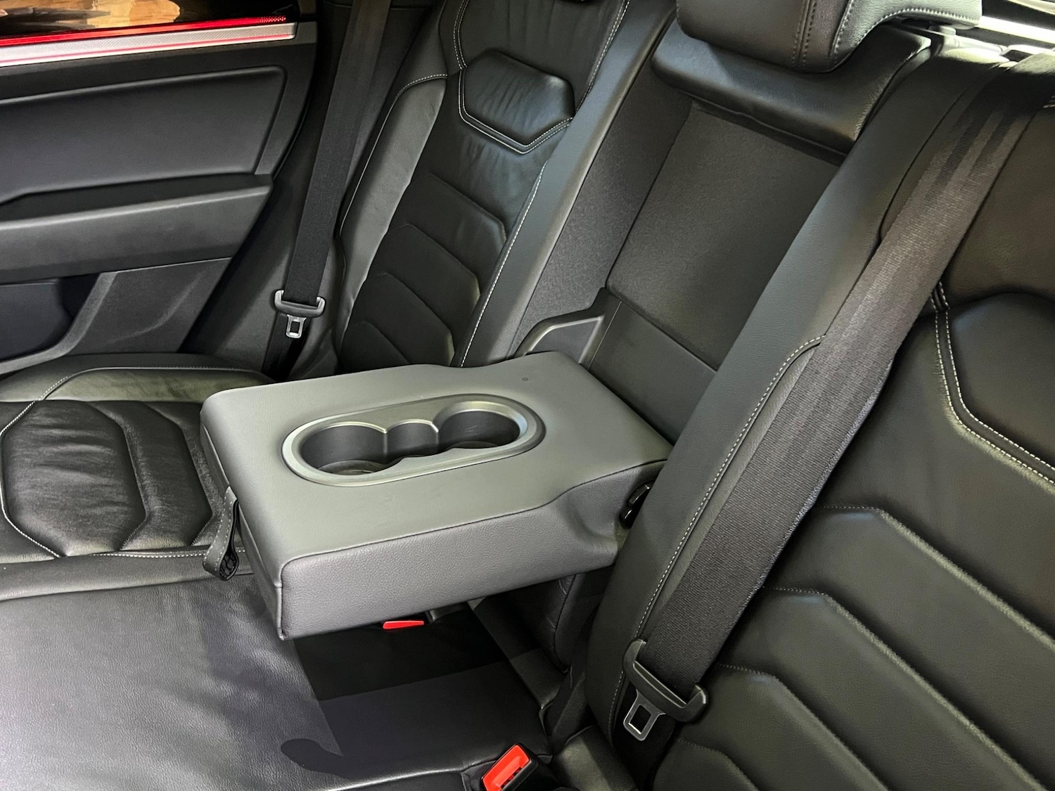 Used Volkswagen Touareg for sale - 76409472: Photo 40