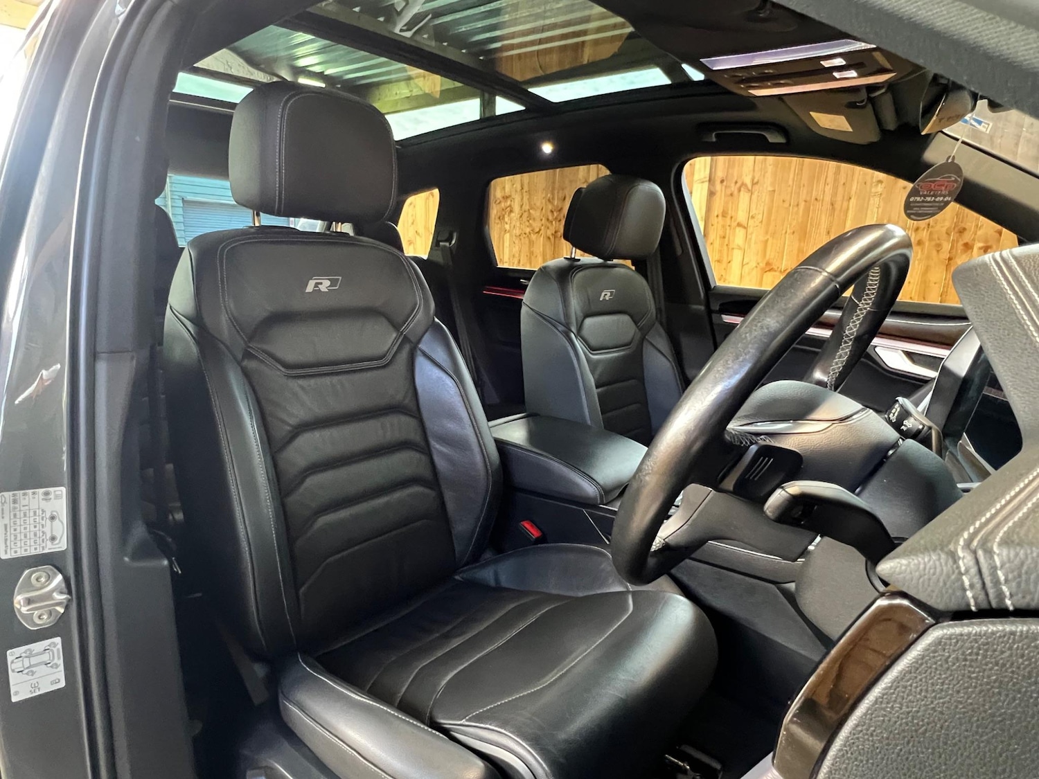 Used Volkswagen Touareg for sale - 76409472: Photo 55