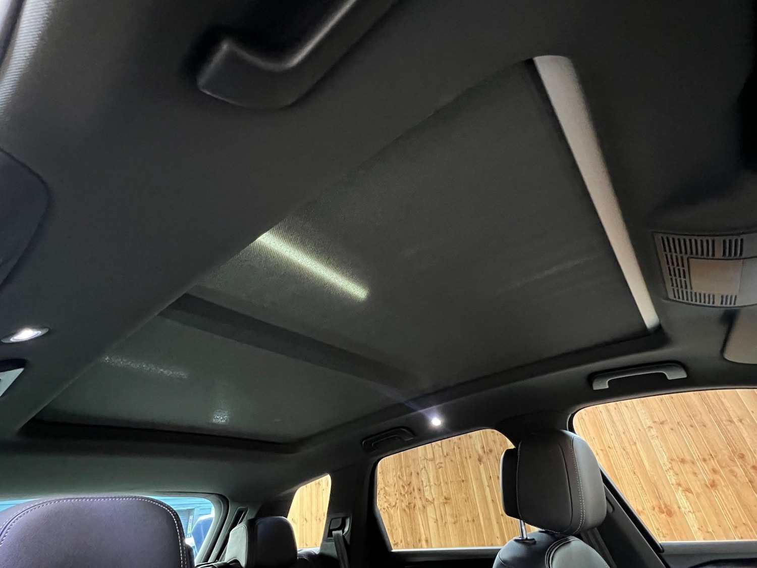 Used Volkswagen Touareg for sale - 76409472: Photo 56