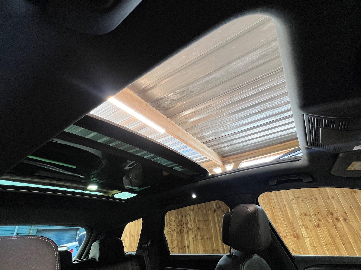 Used Volkswagen Touareg for sale - 76409472: Photo 58