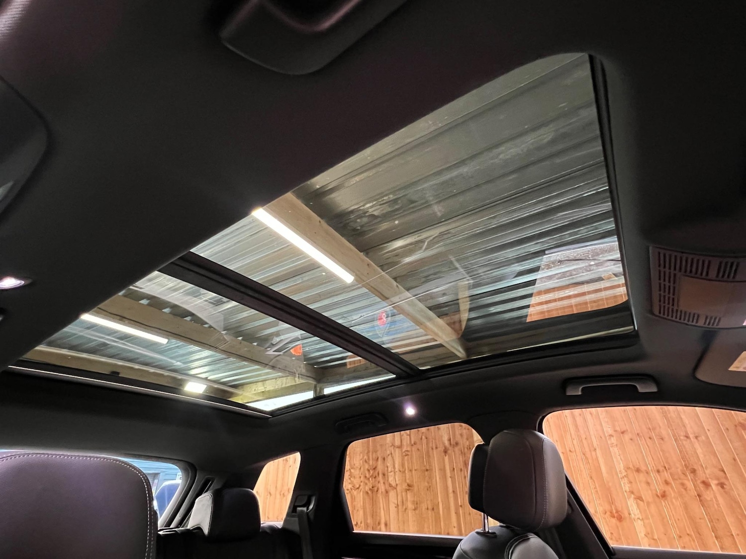 Used Volkswagen Touareg for sale - 76409472: Photo 59