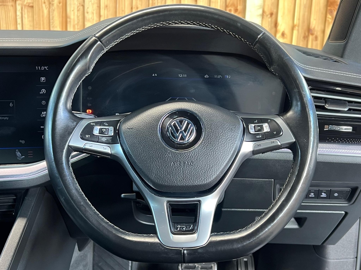 Used Volkswagen Touareg for sale - 76409472: Photo 65