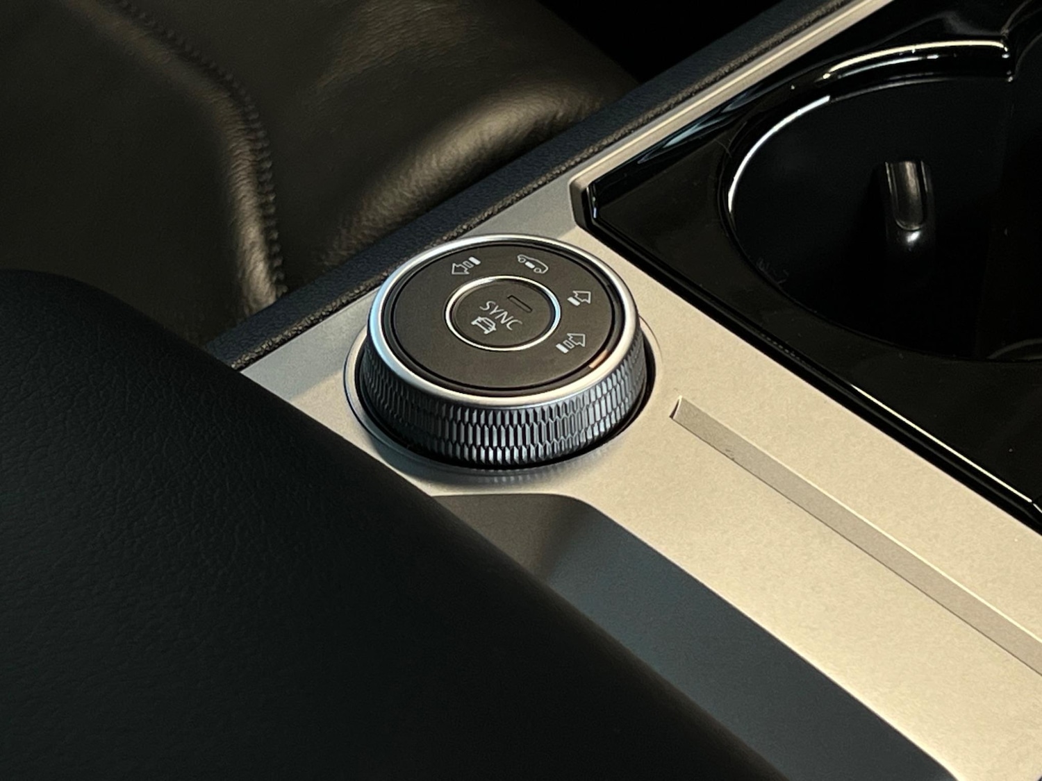 Used Volkswagen Touareg for sale - 76409472: Photo 96