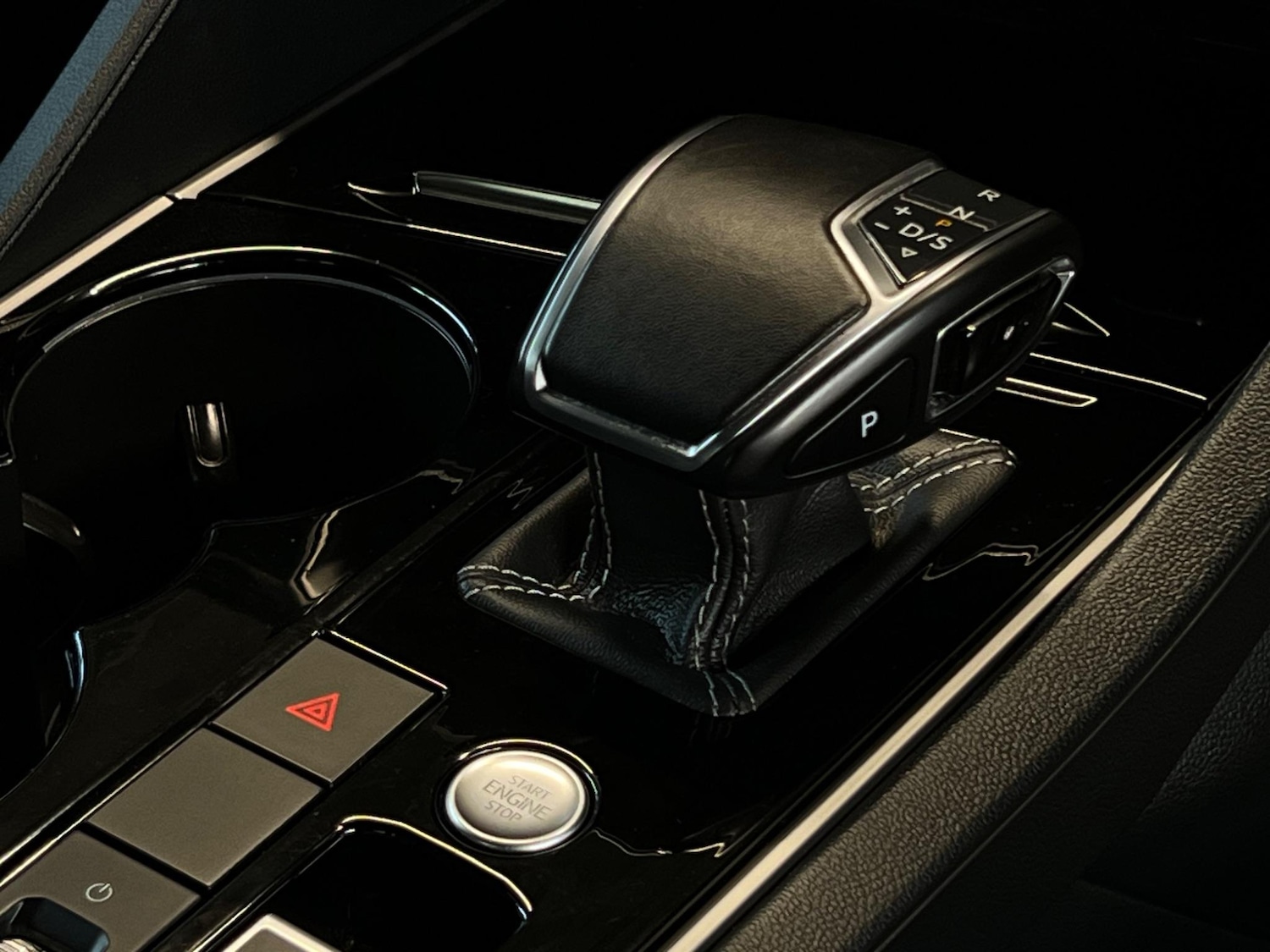 Used Volkswagen Touareg for sale - 76409472: Photo 99