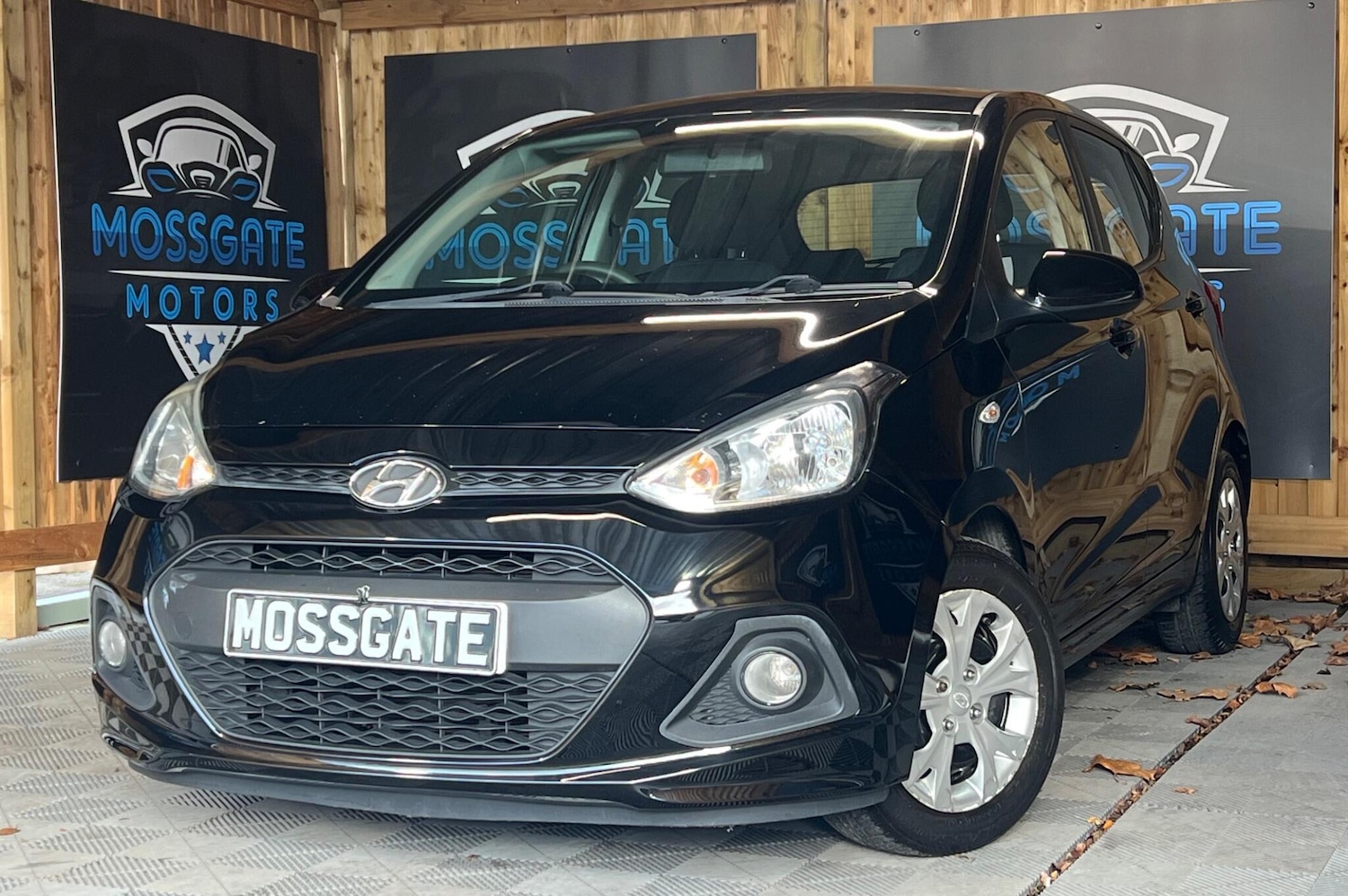 Used Hyundai i10 2015 for sale - 76592894: Photo 5